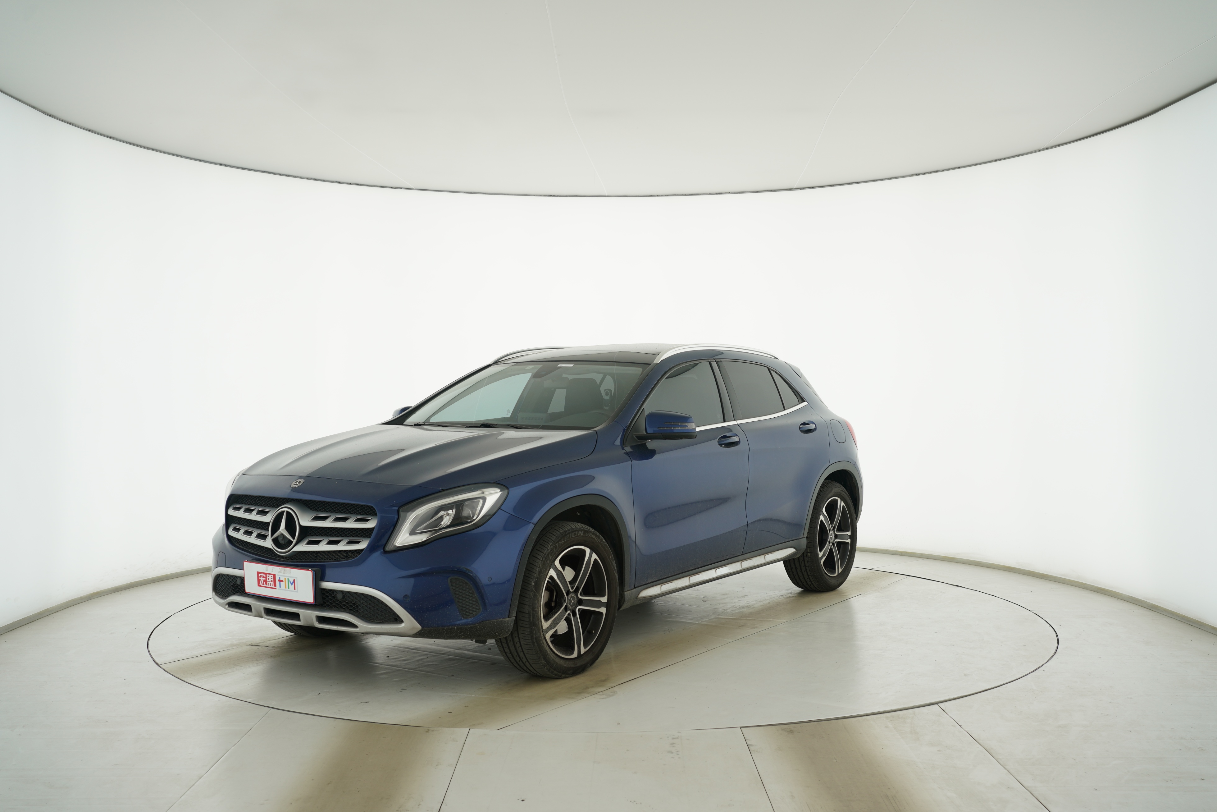 Mercedes Benz GLA 2018 — фото 1