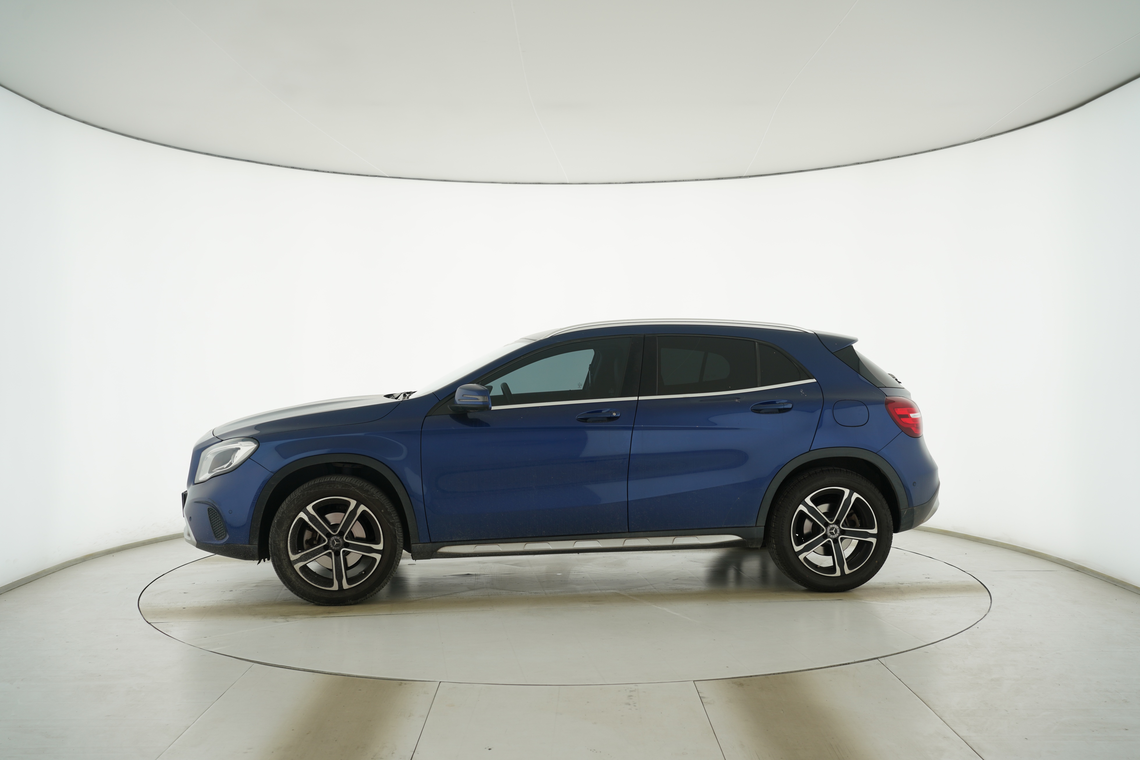 Mercedes Benz GLA 2018 — фото 7