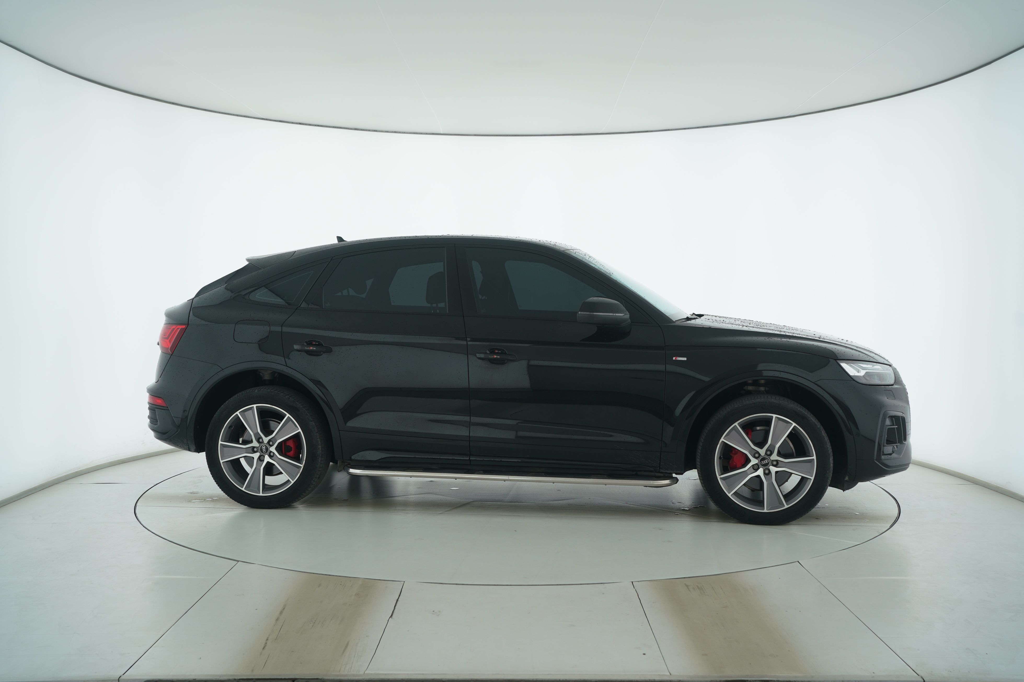 Audi Q5L Sportback 2021 — фото 8