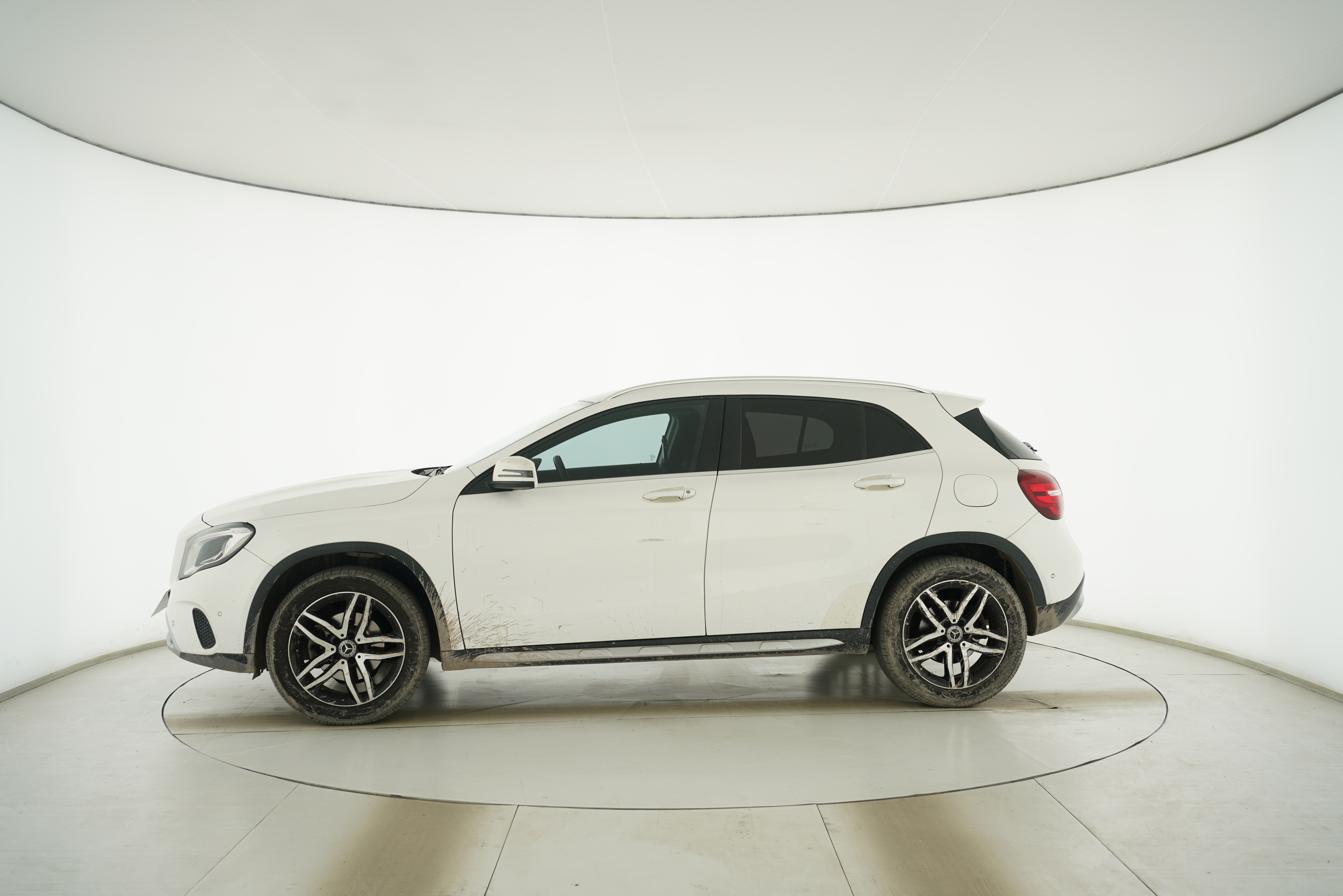 Mercedes Benz GLA 2017 — фото 7