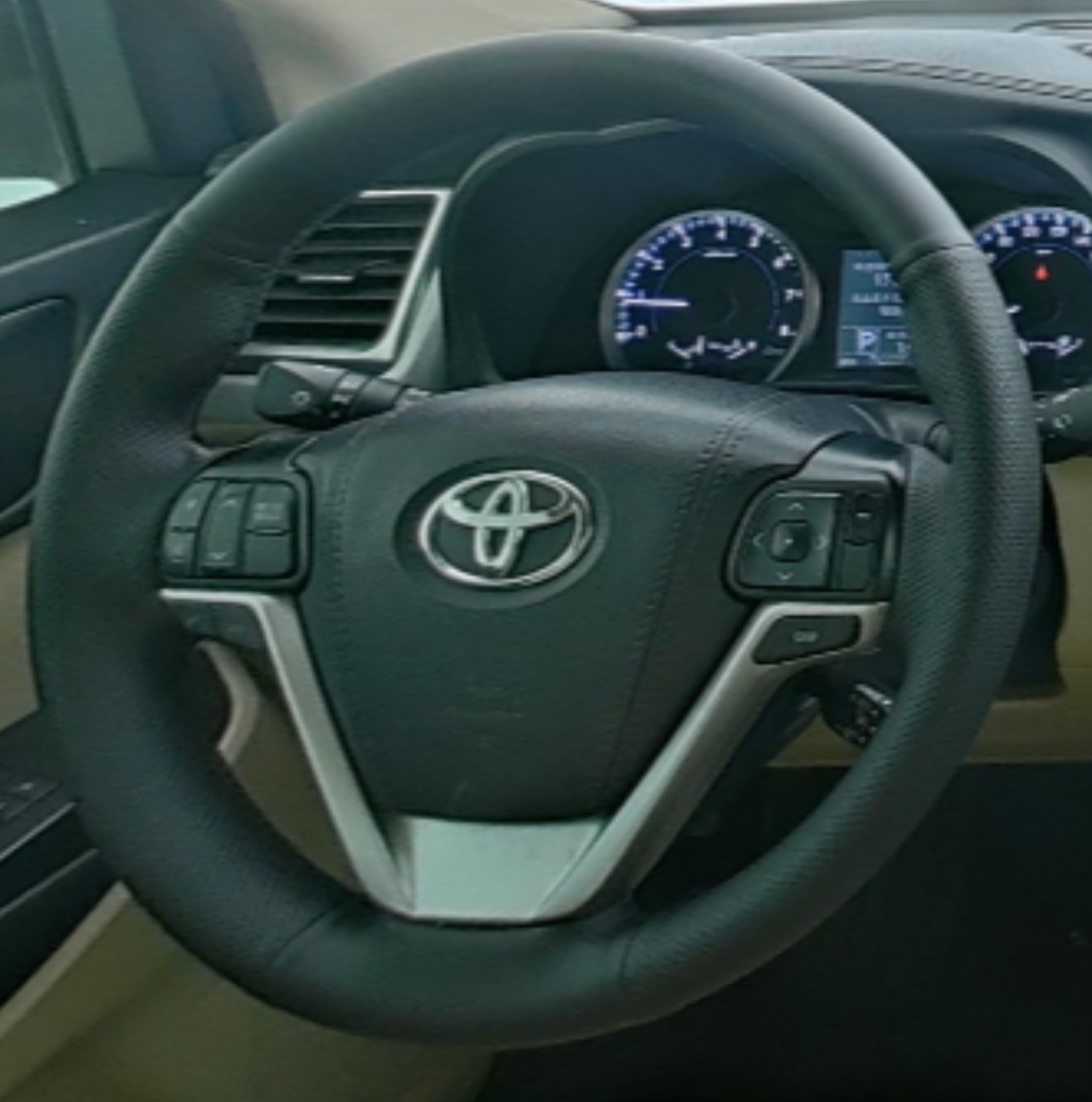 Toyota Highlander 2018 — фото 10