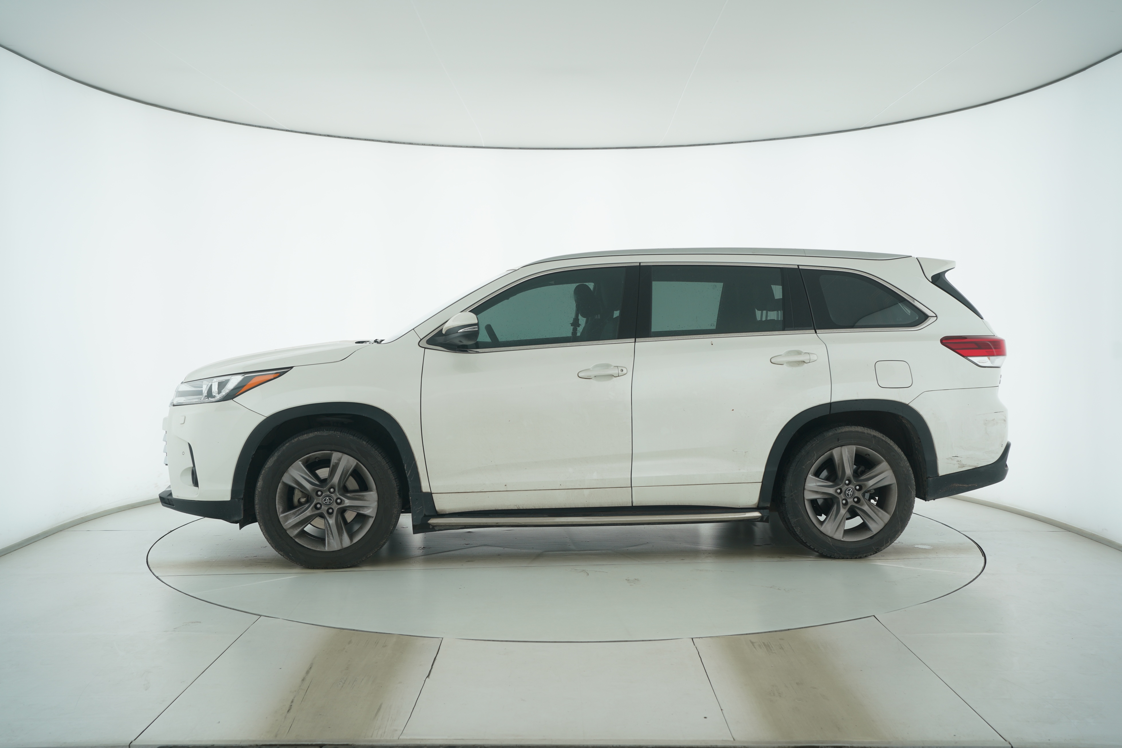 Toyota Highlander 2018 — фото 7