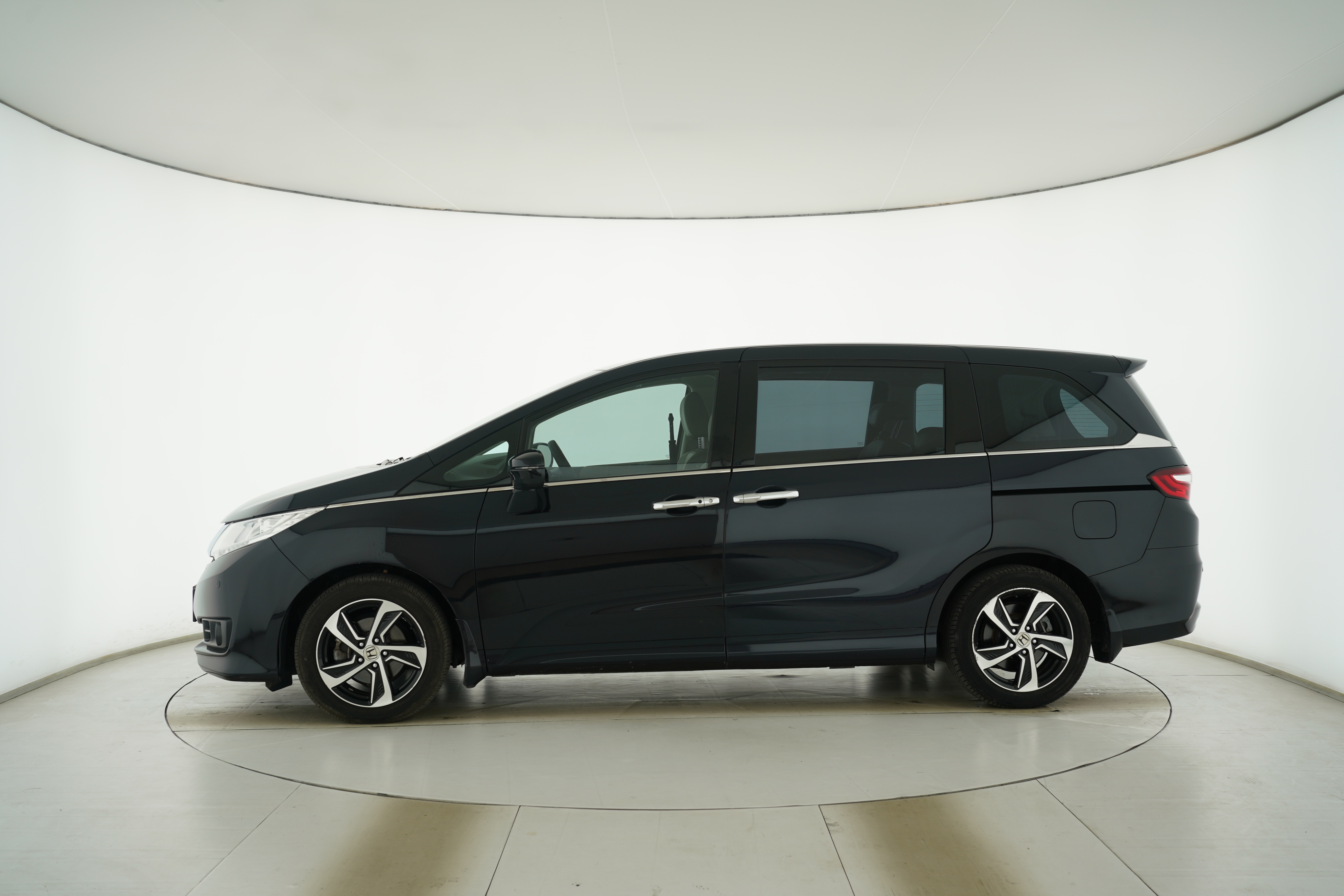 Honda Odyssey 2017 — фото 7