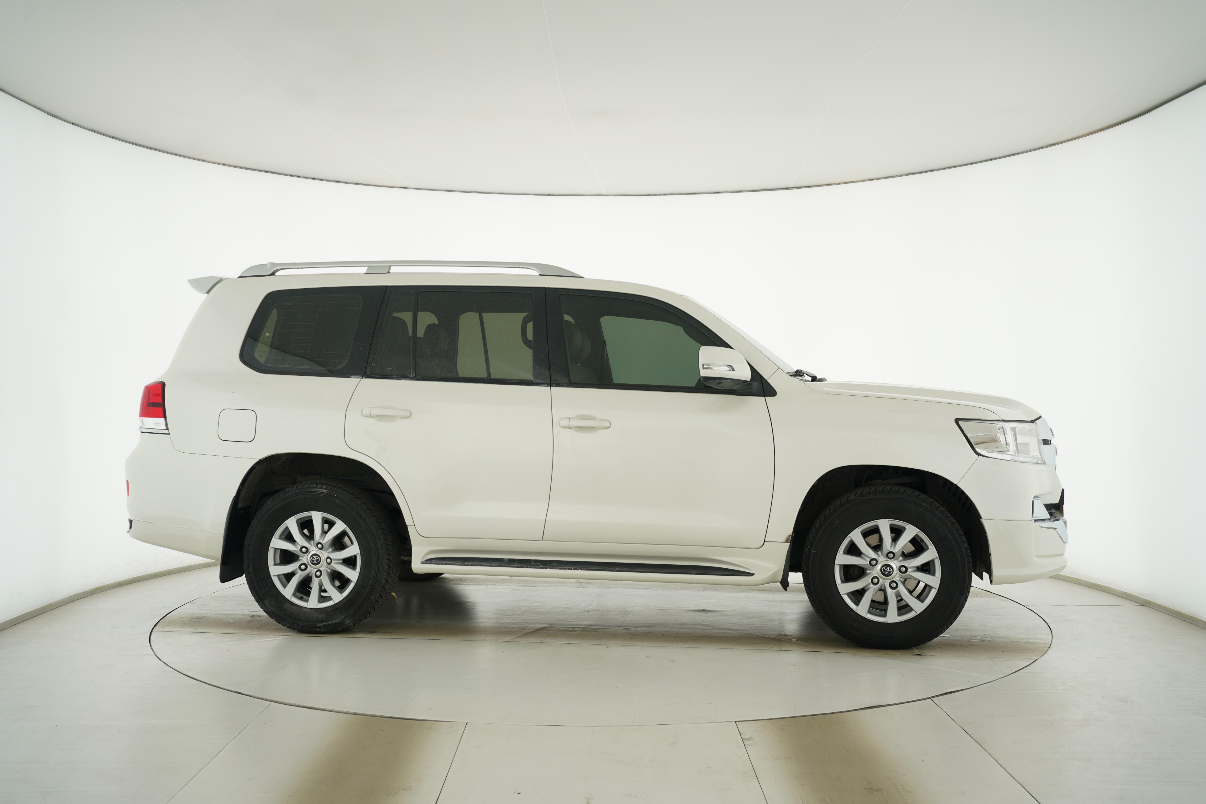 Toyota Land Cruiser (Imported) 2016 — фото 8