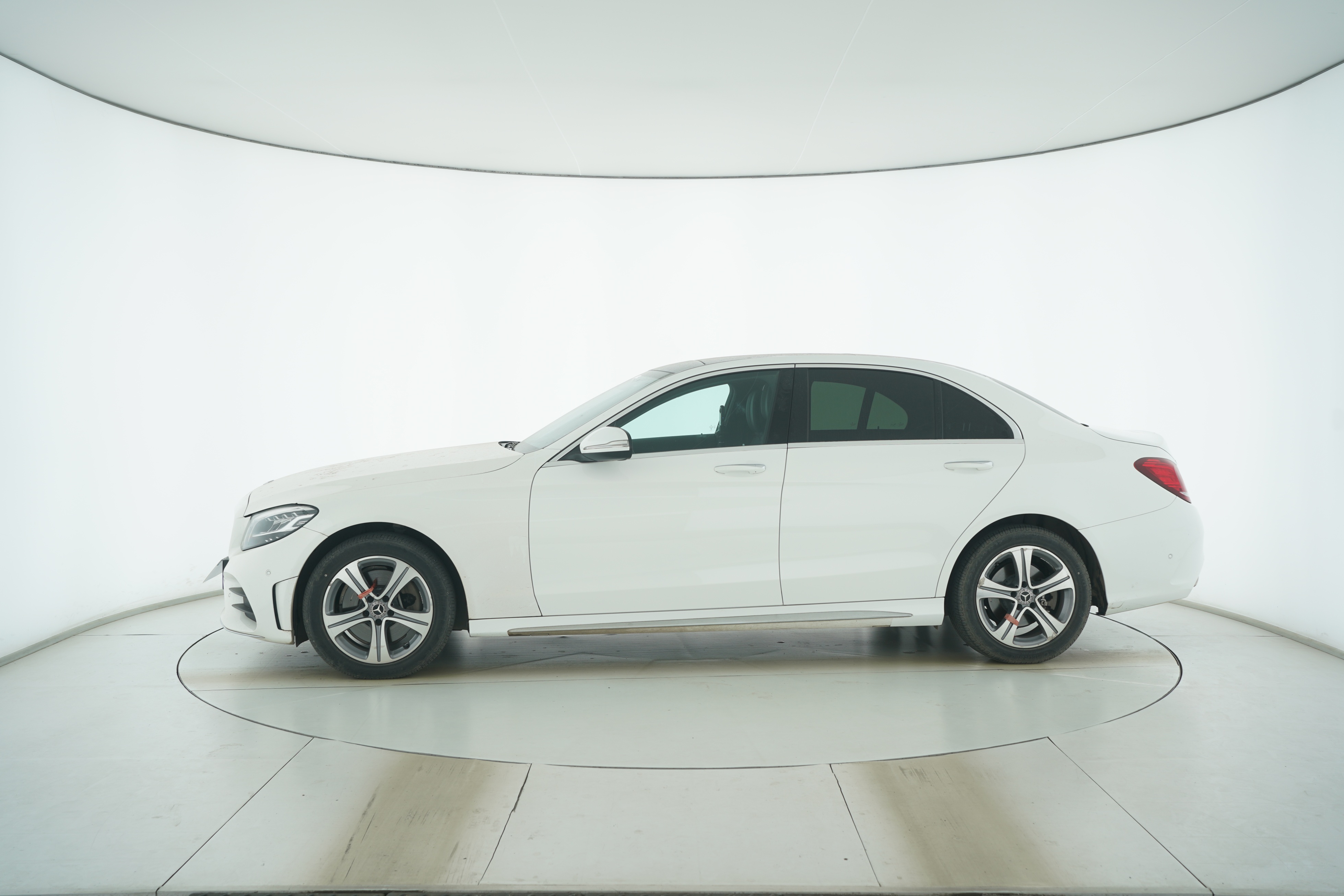 Mercedes Benz C-Class 2019 — фото 7