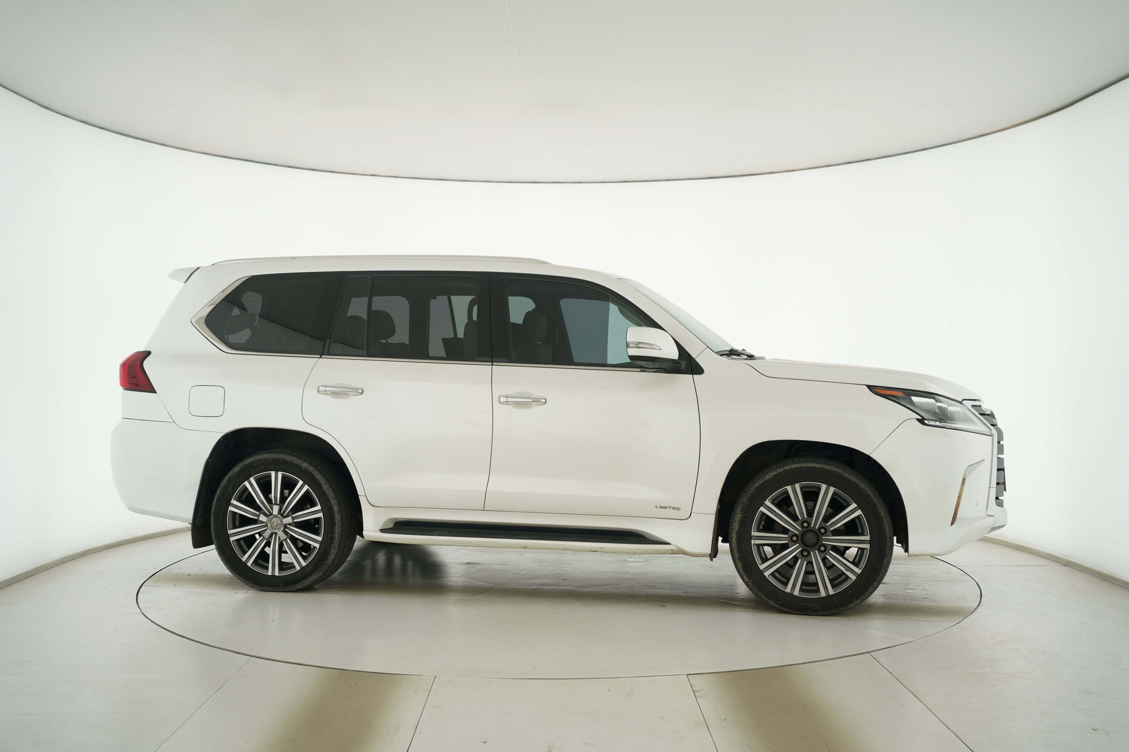 Lexus LX 2015 — фото 8
