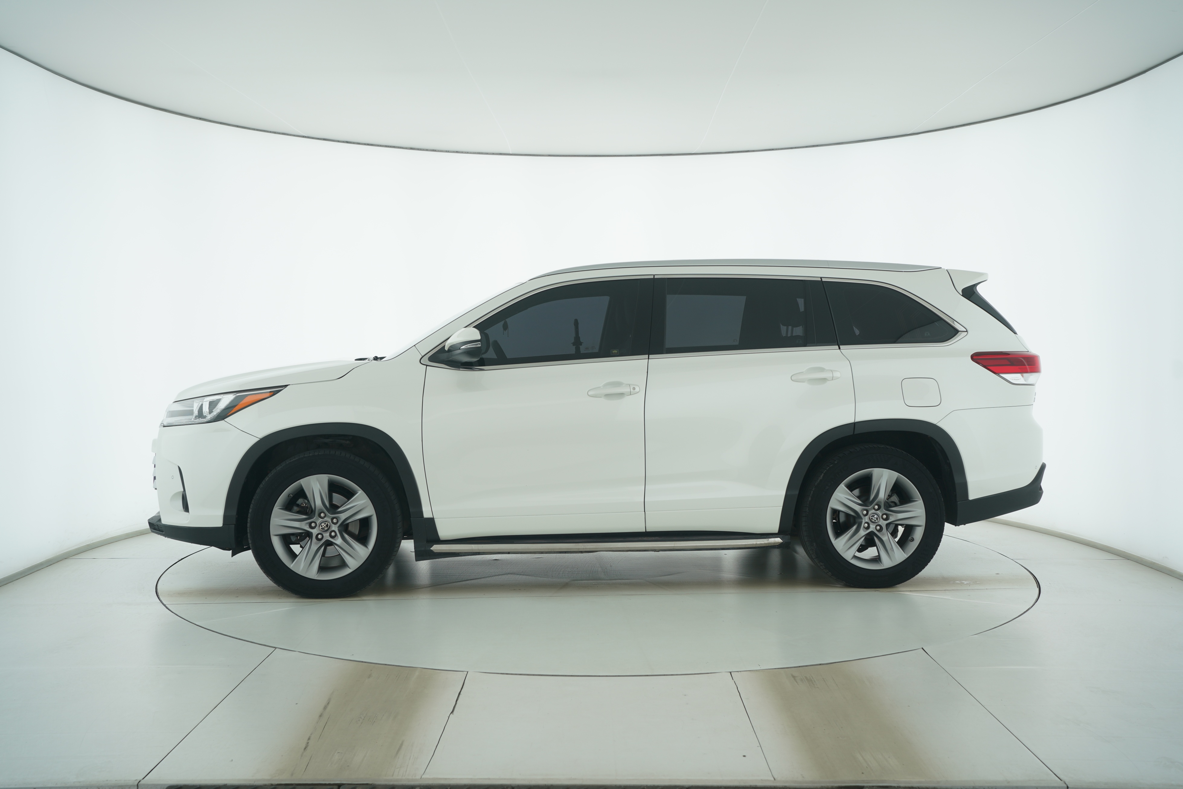 Toyota Highlander 2018 — фото 7