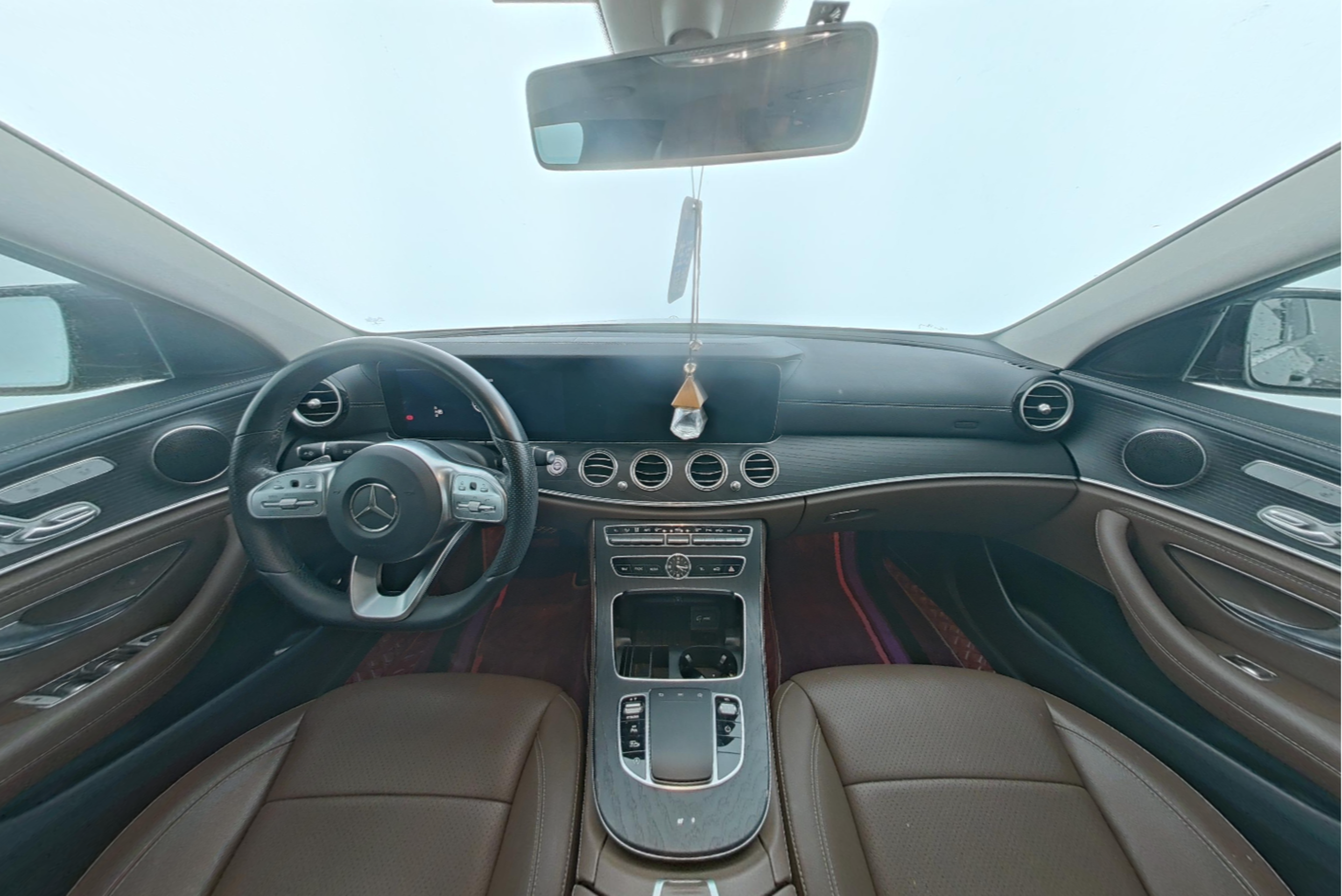Mercedes Benz E-Class 2020 — фото 9