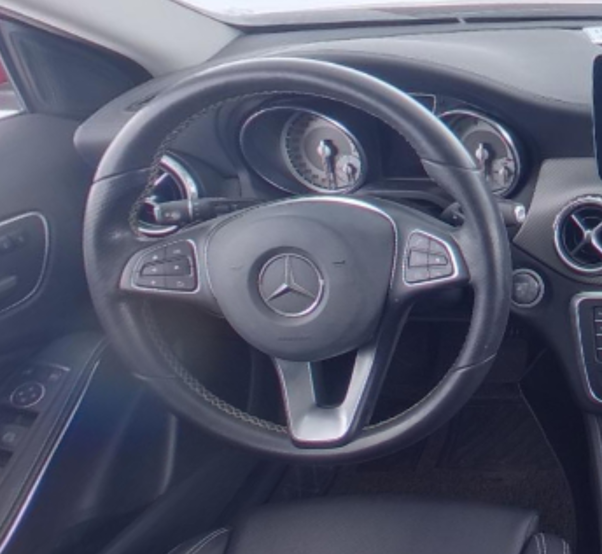 Mercedes Benz GLA 2016 — фото 10
