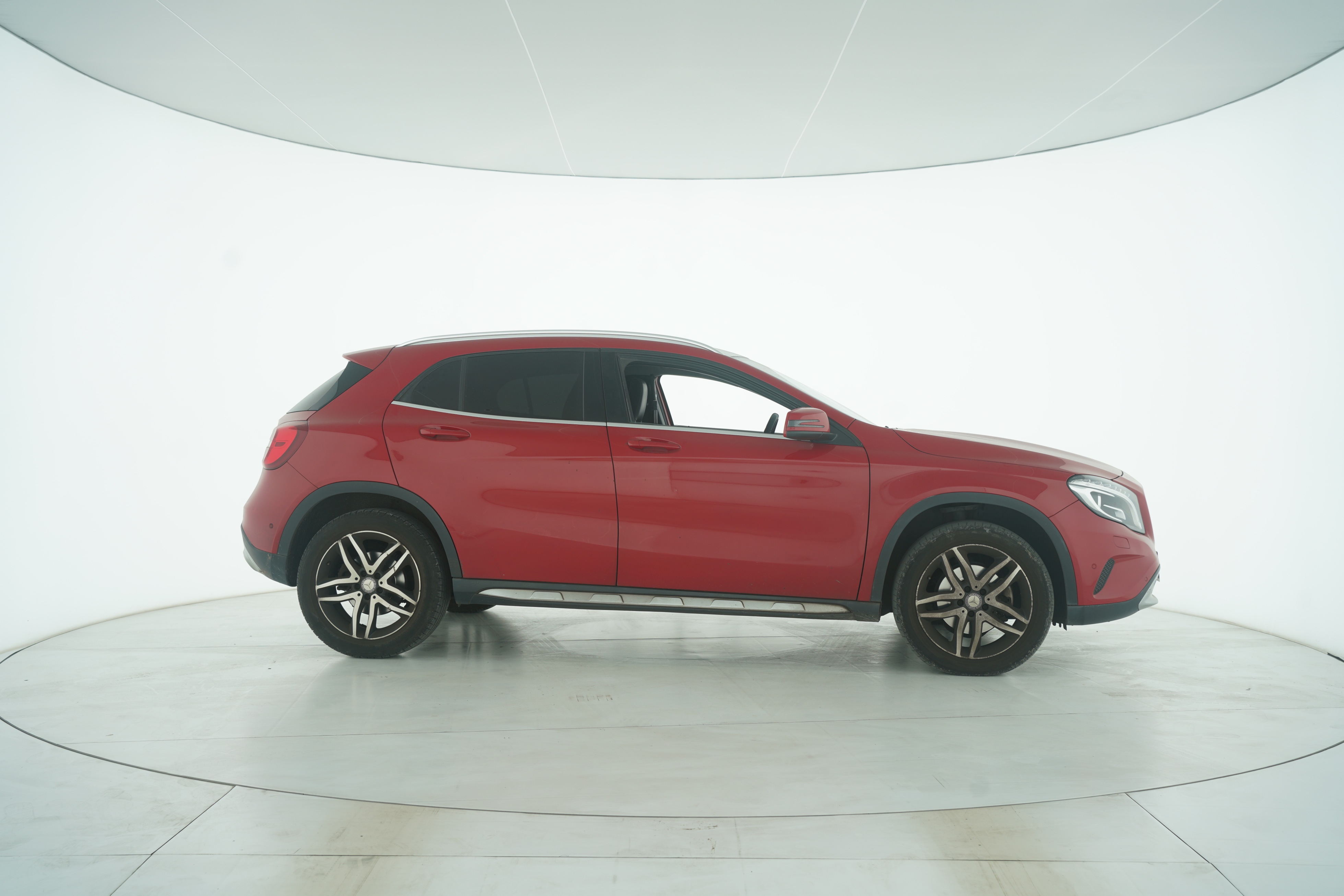 Mercedes Benz GLA 2016 — фото 8