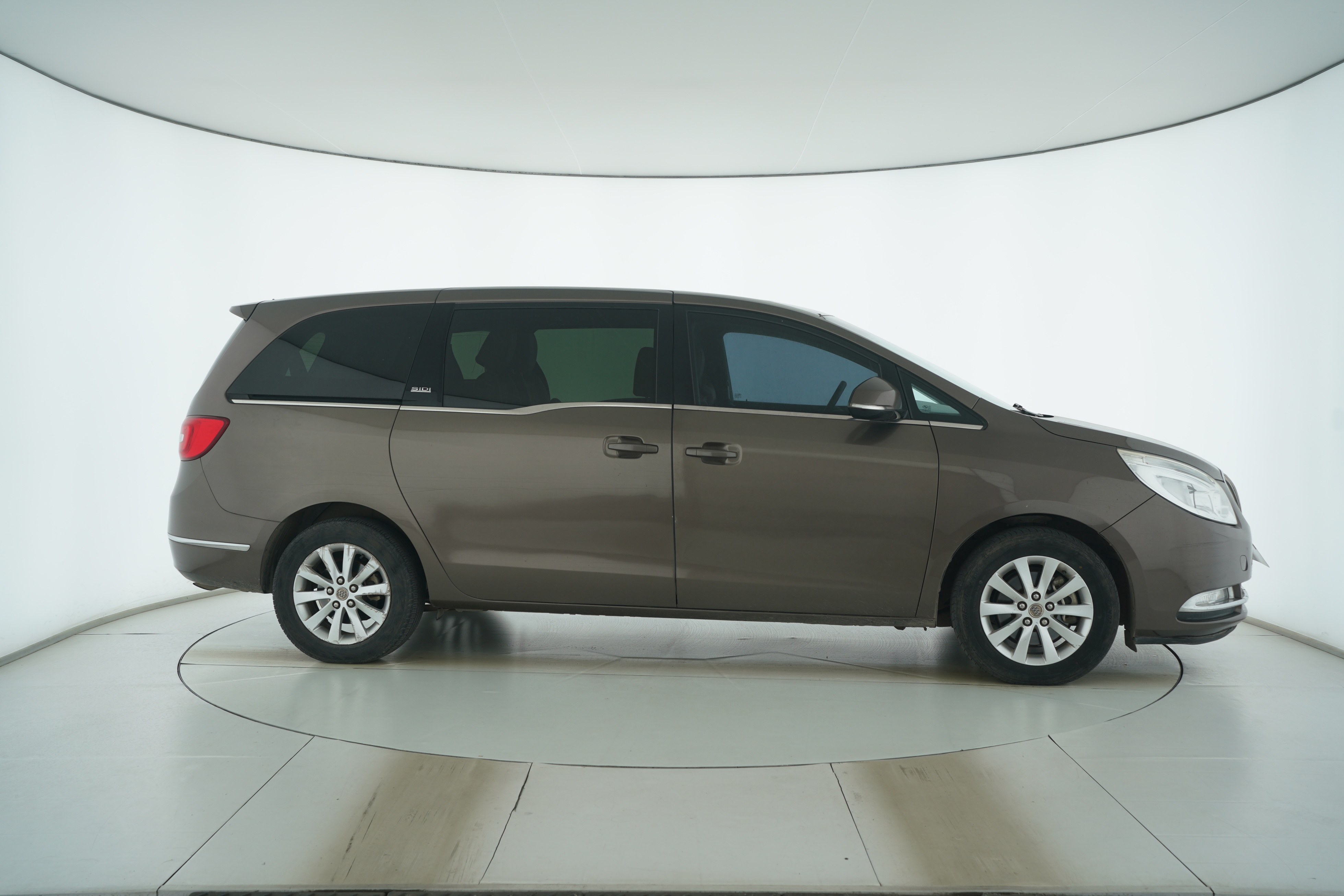 Buick GL8 2015 — фото 8