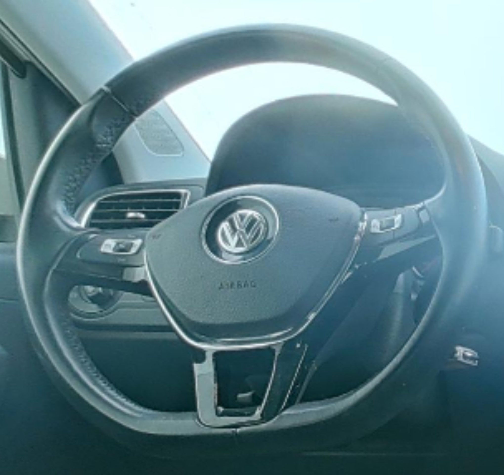 Volkswagen Polo 2016 — фото 10