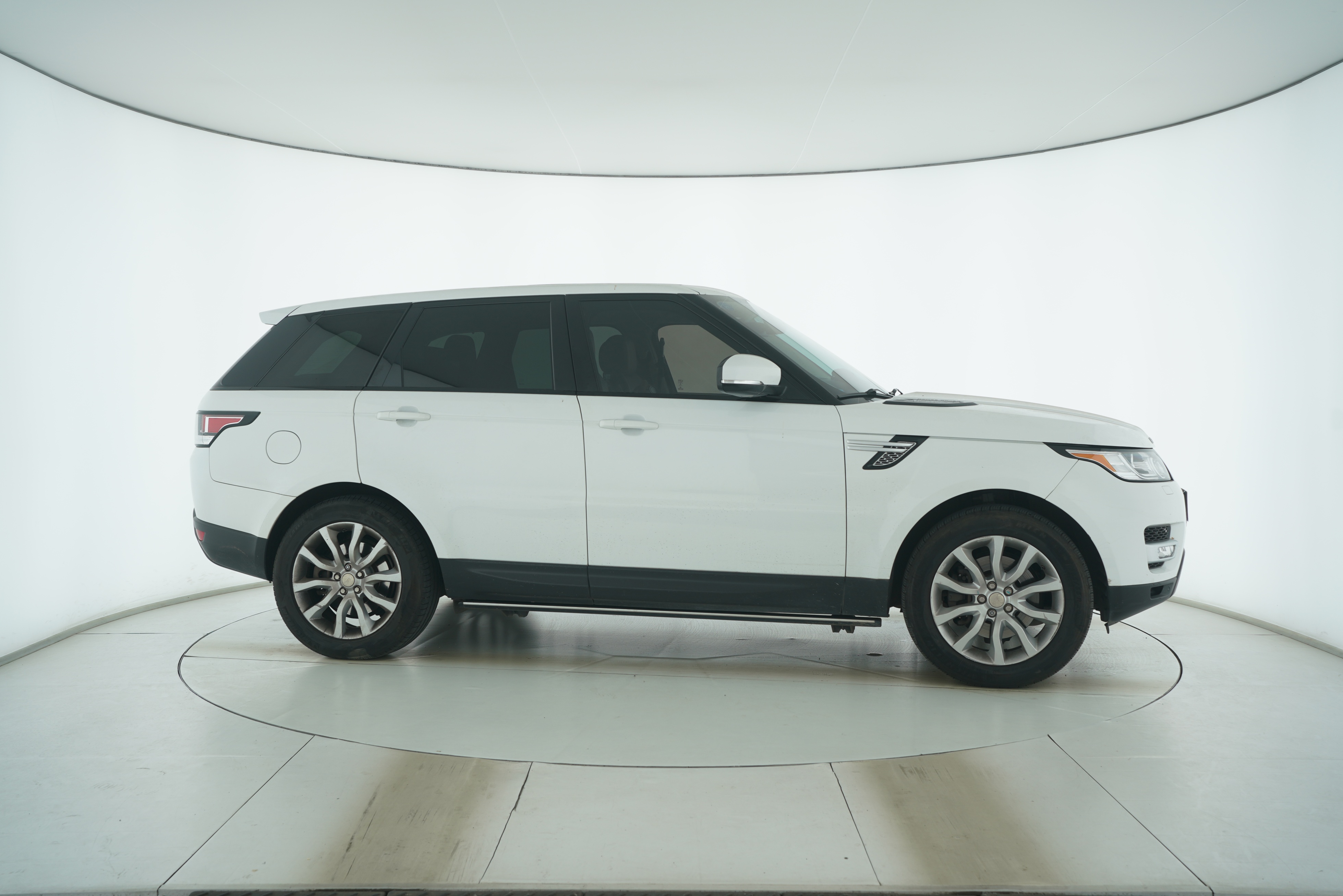 Land Rover Range Rover Sport 2015 — фото 8