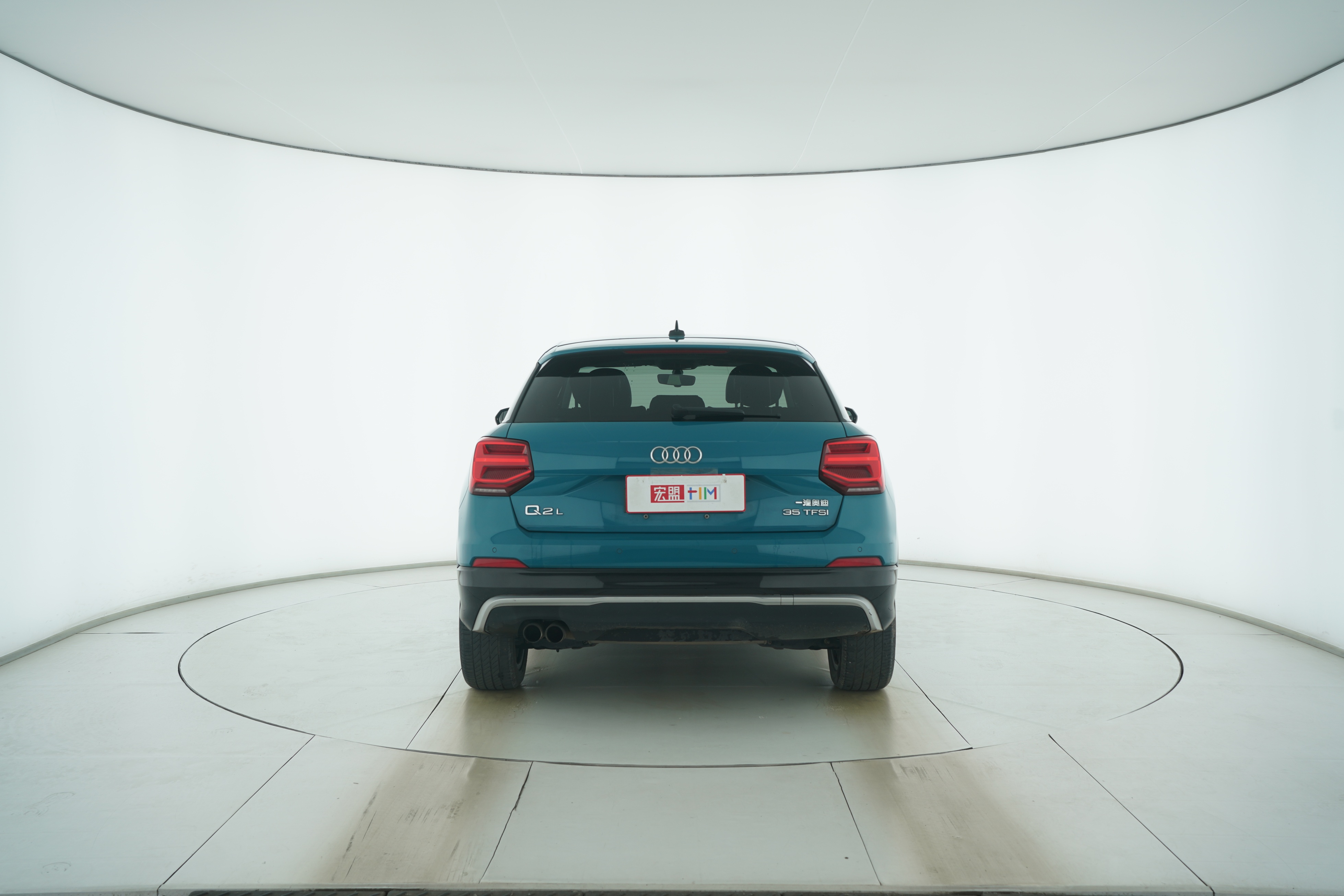 Audi Q2L 2018 — фото 6
