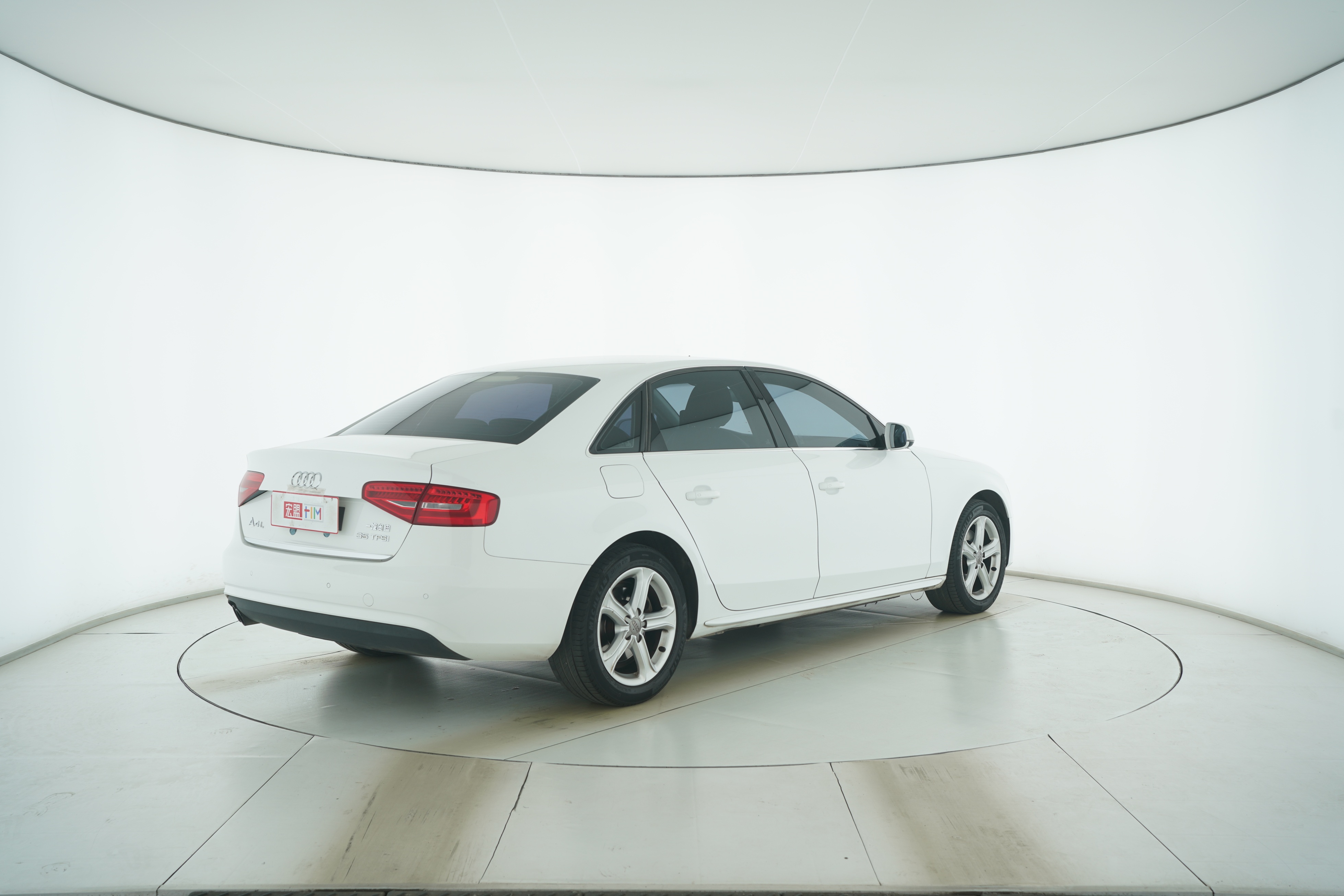 Audi A4L 2015 — фото 4