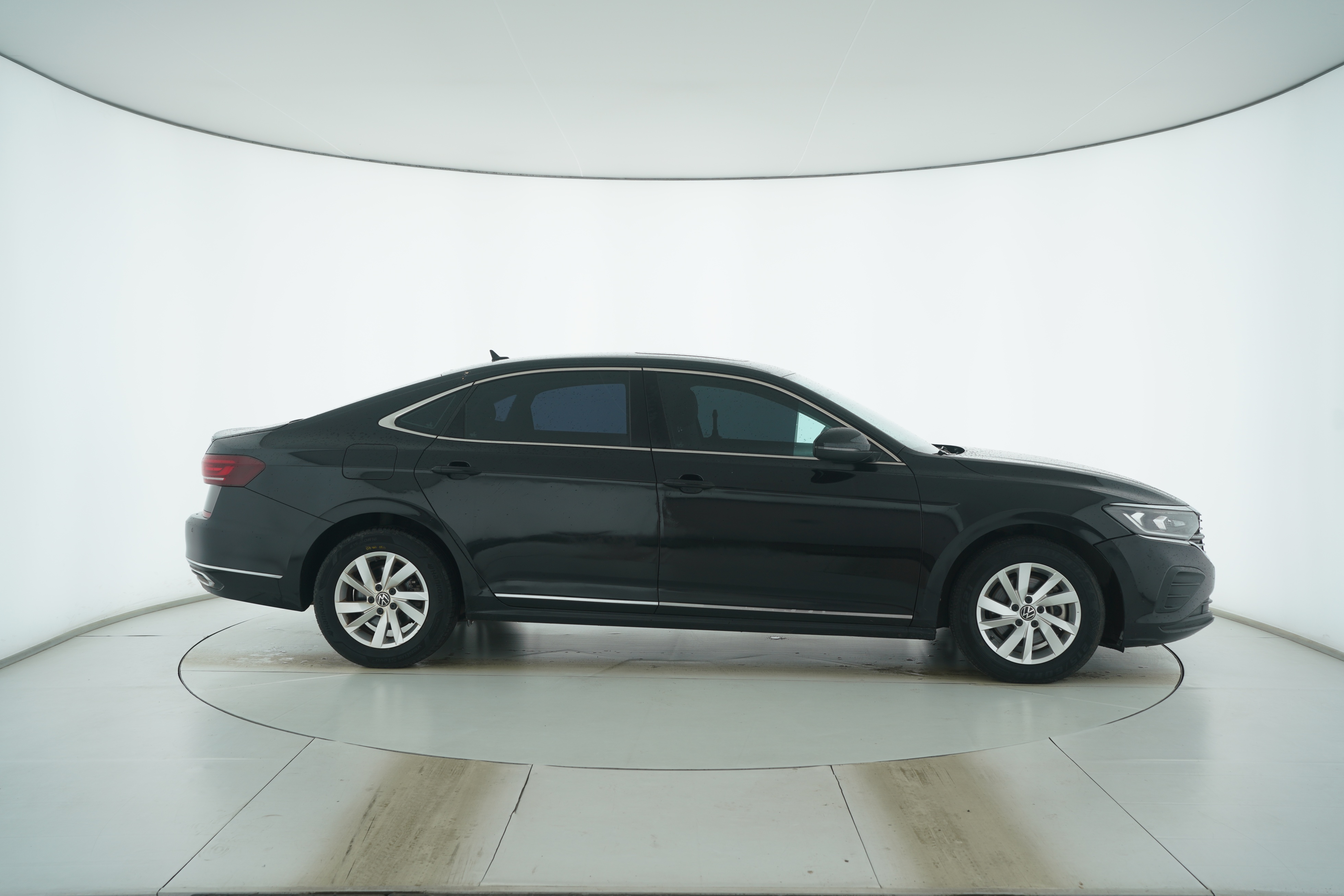 Volkswagen Passat 2015 — фото 8