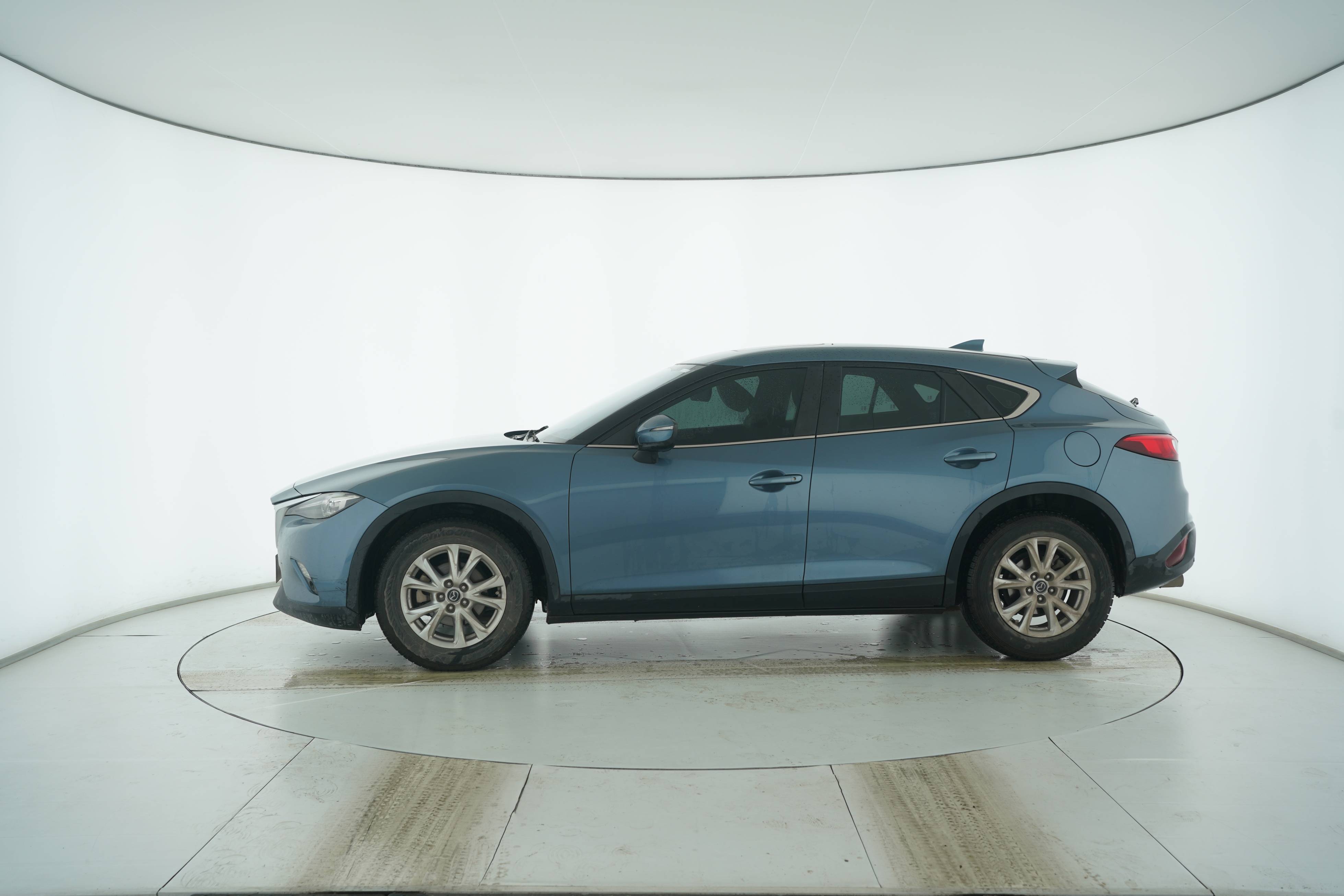 Mazda CX-4 2016 — фото 7