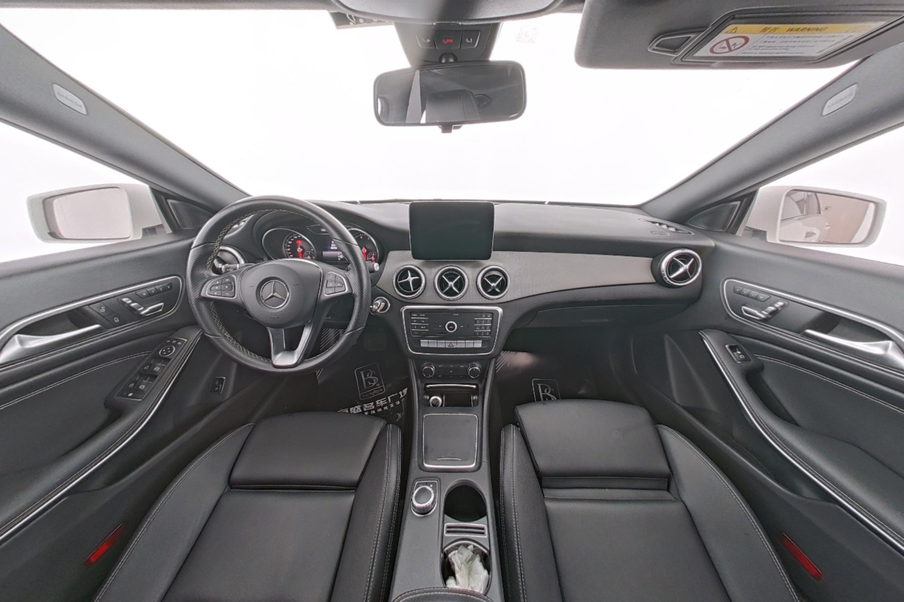 Mercedes Benz GLA-Class 2018 — фото 9