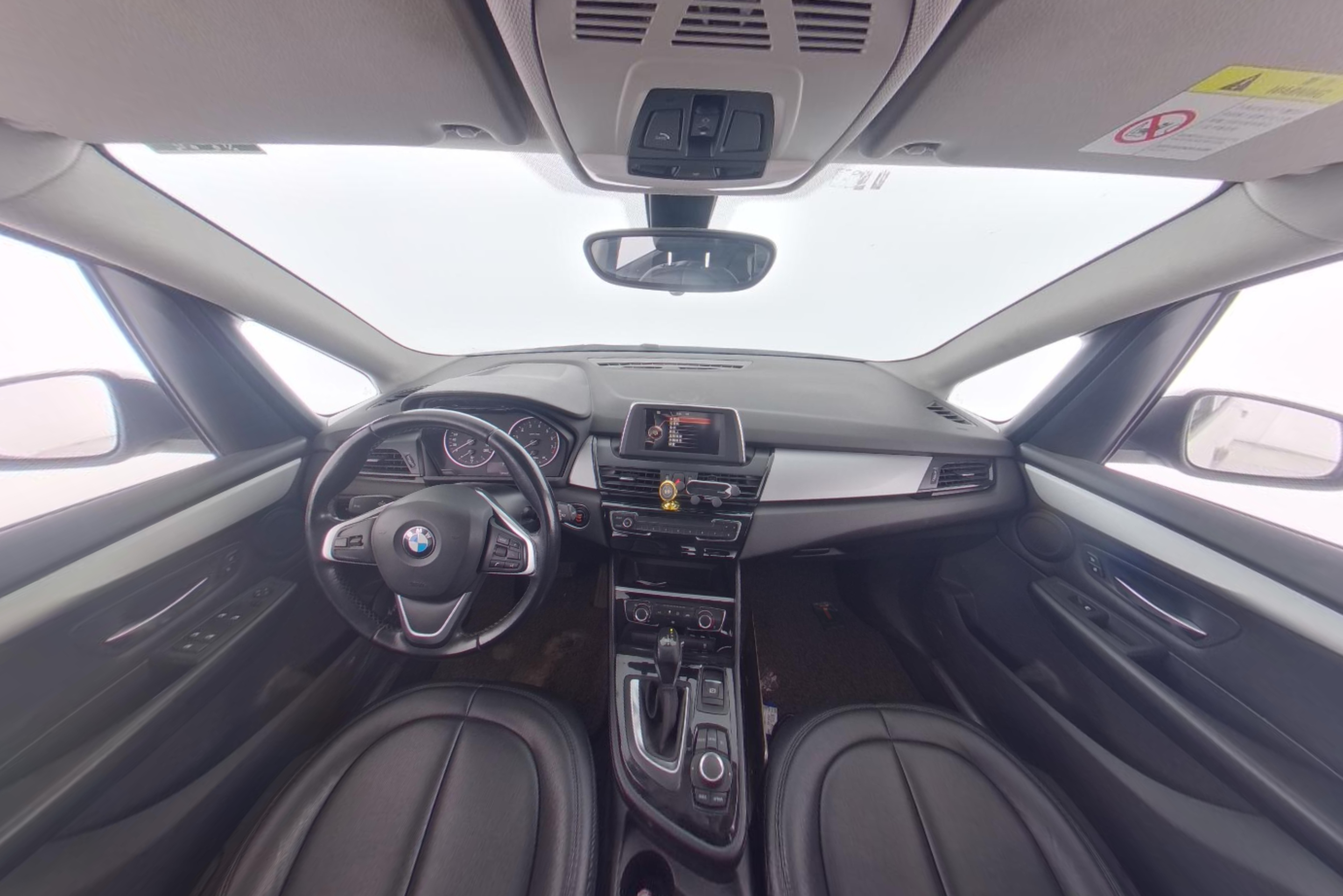 BMW 2 Series Tourer 2016 — фото 9