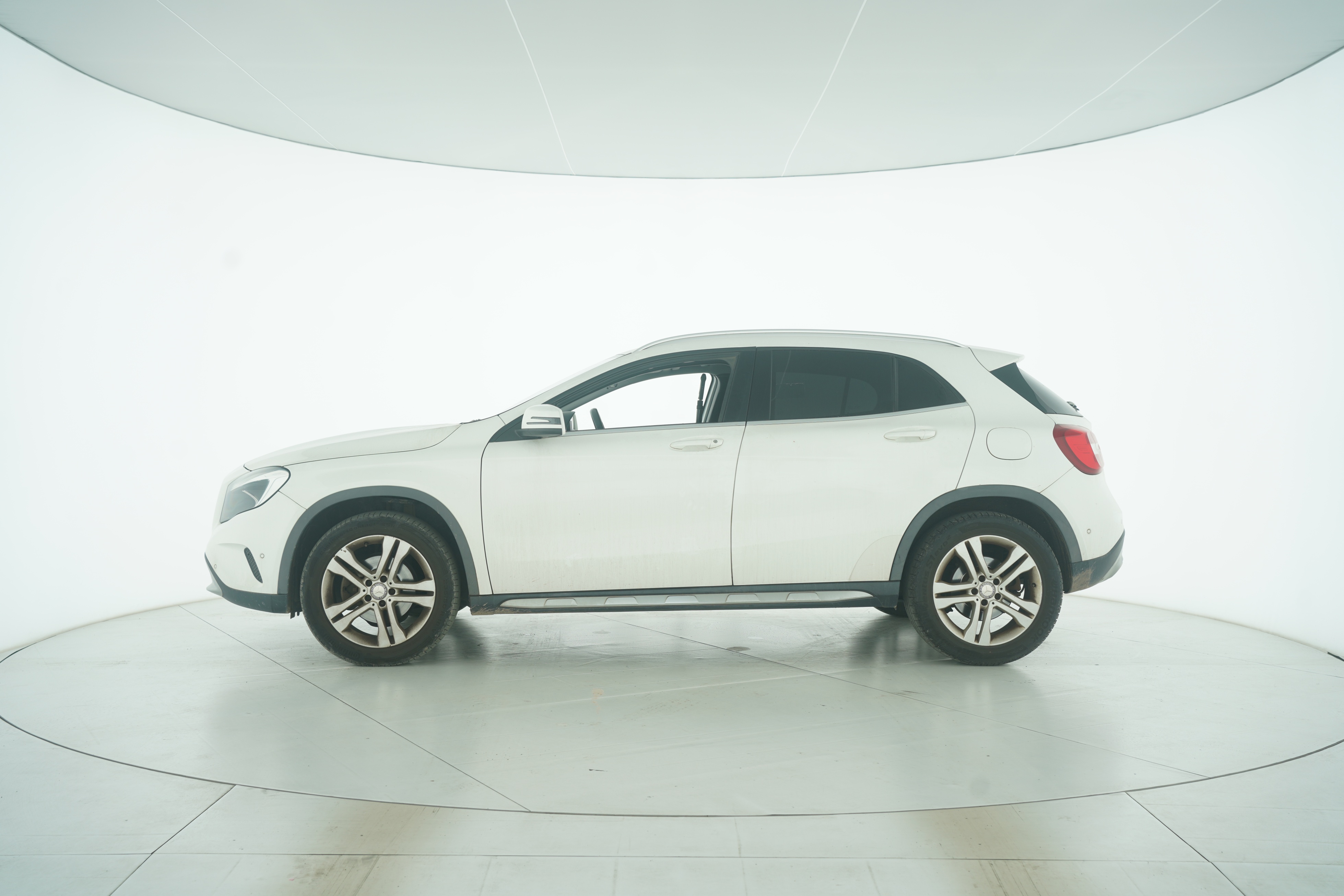 Mercedes Benz GLA 2015 — фото 7