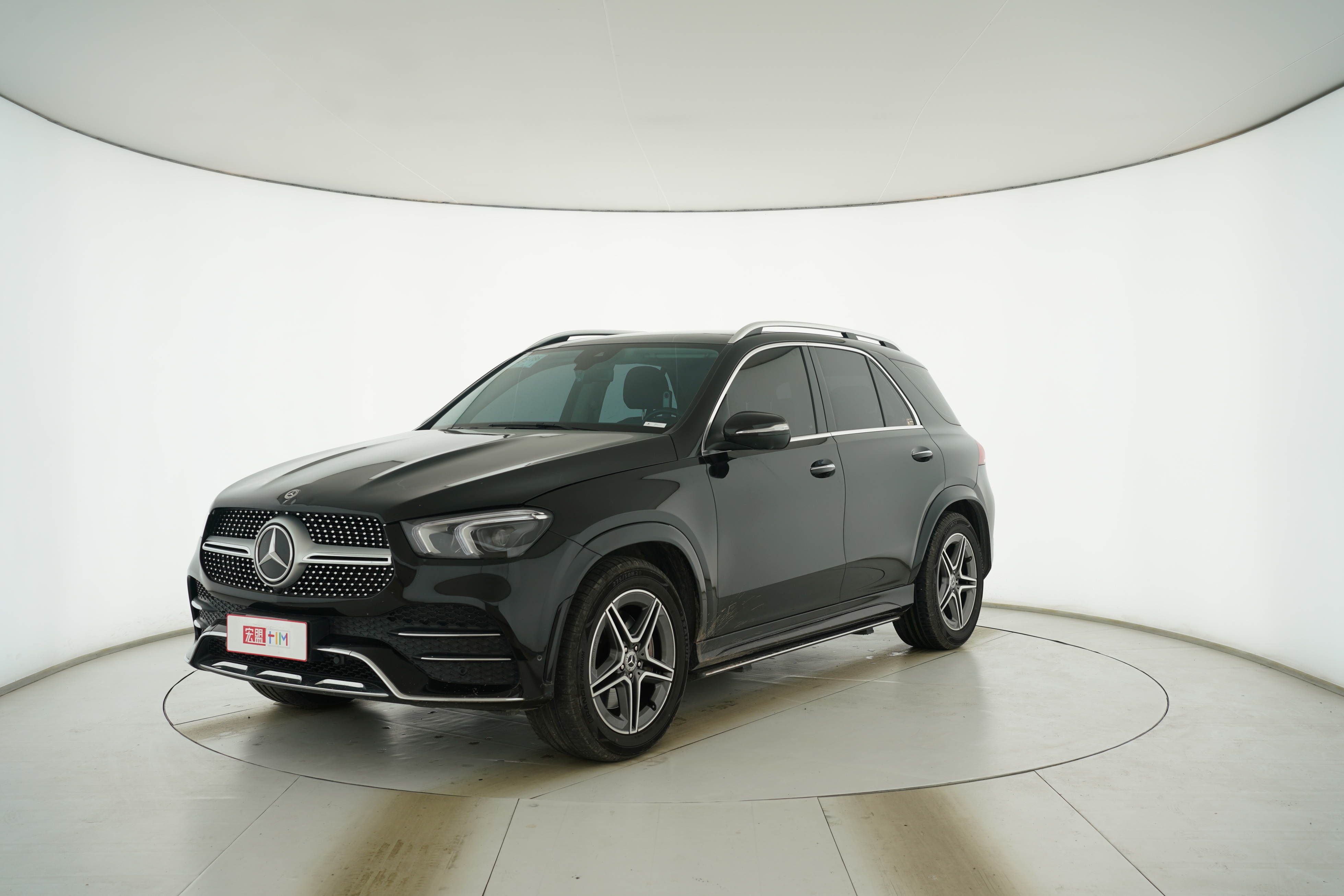 Mercedes Benz GLE 2023 — фото 1