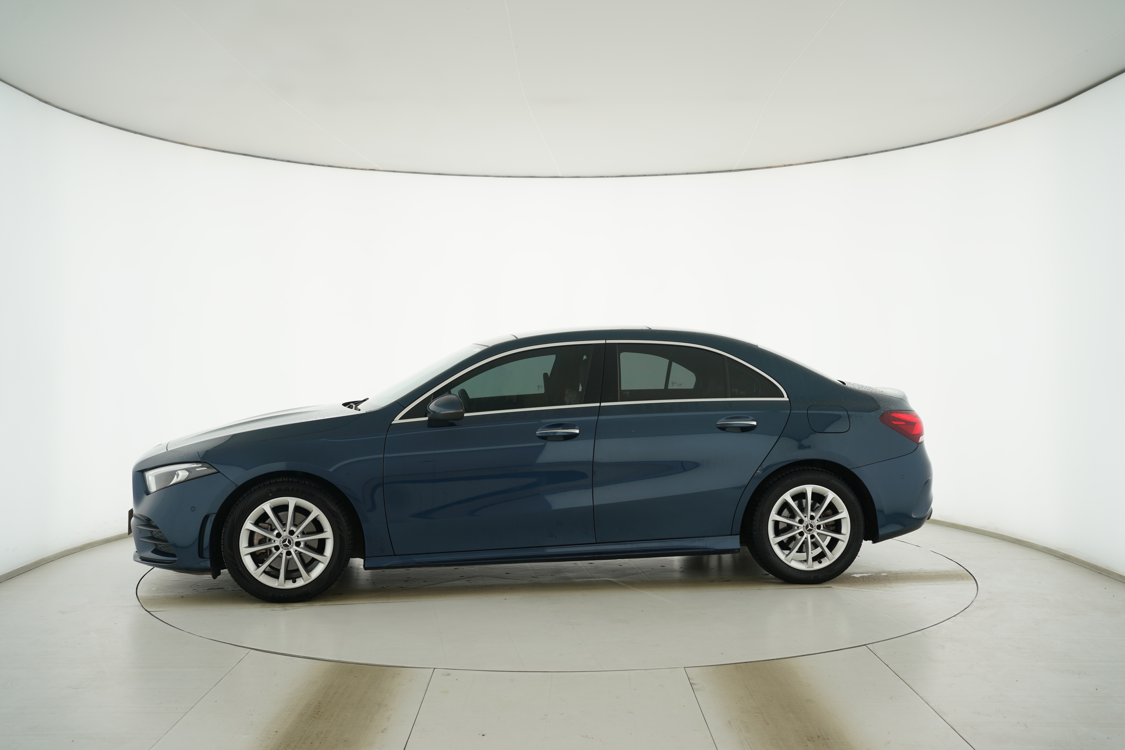Mercedes Benz A-Class 2020 — фото 7