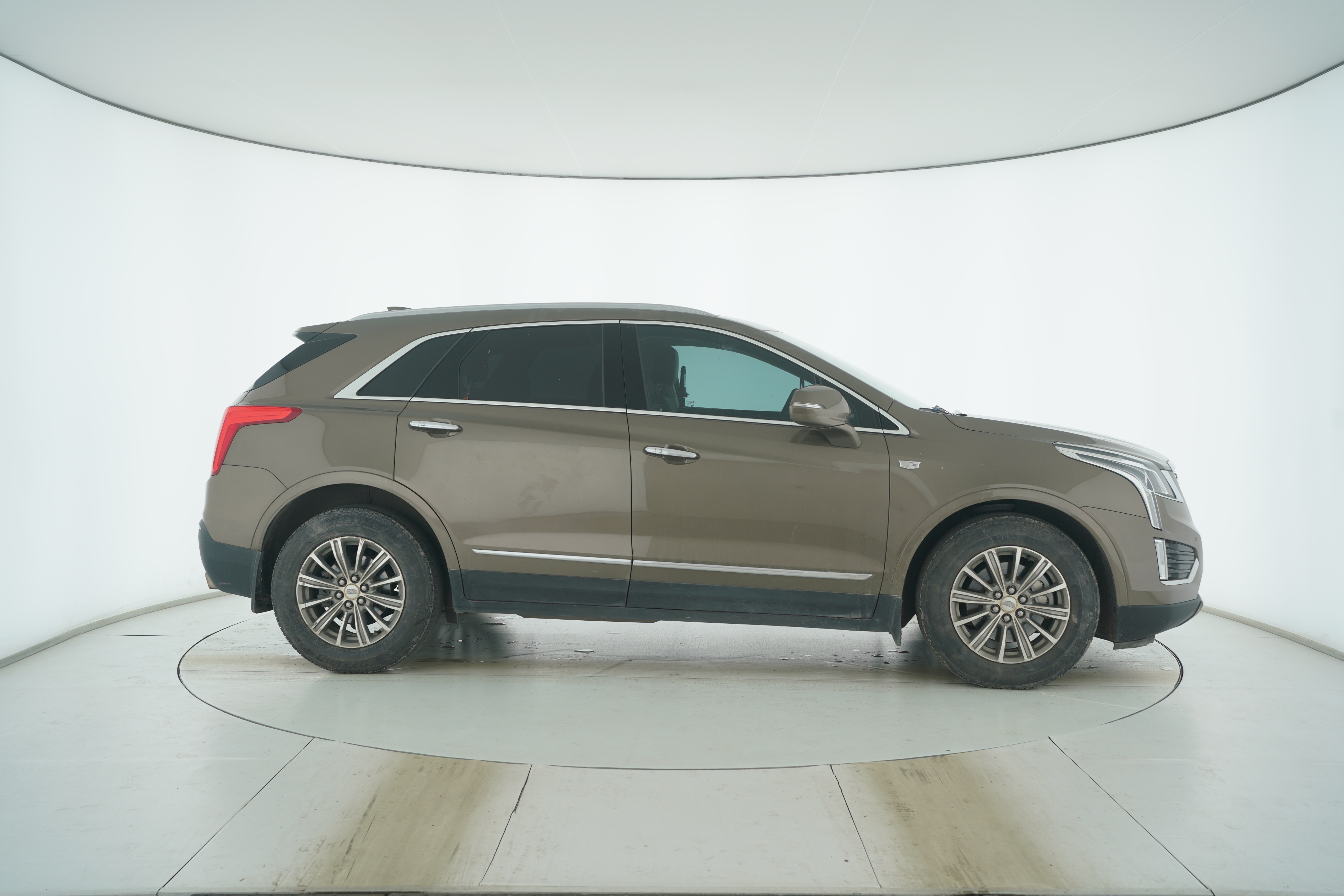 Cadillac XT5 2016 — фото 8