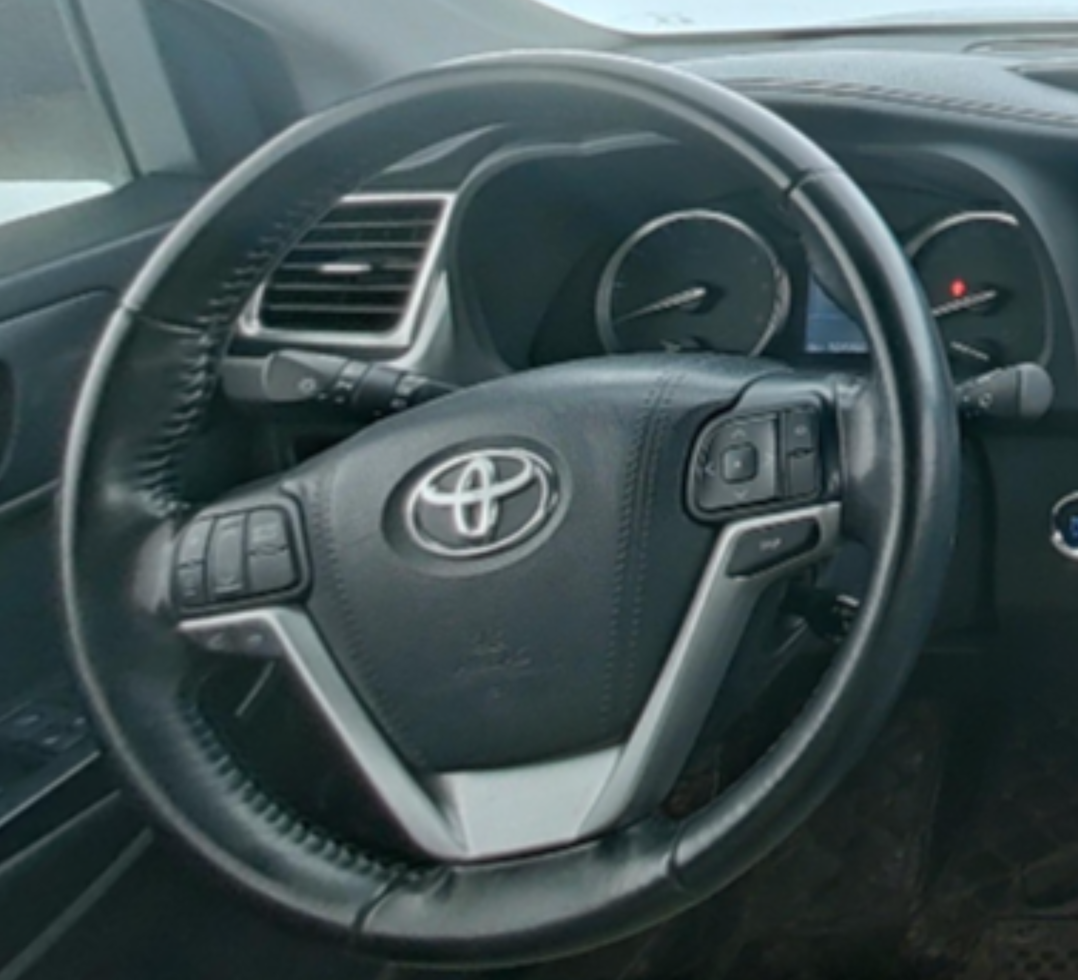 Toyota Highlander 2017 — фото 9