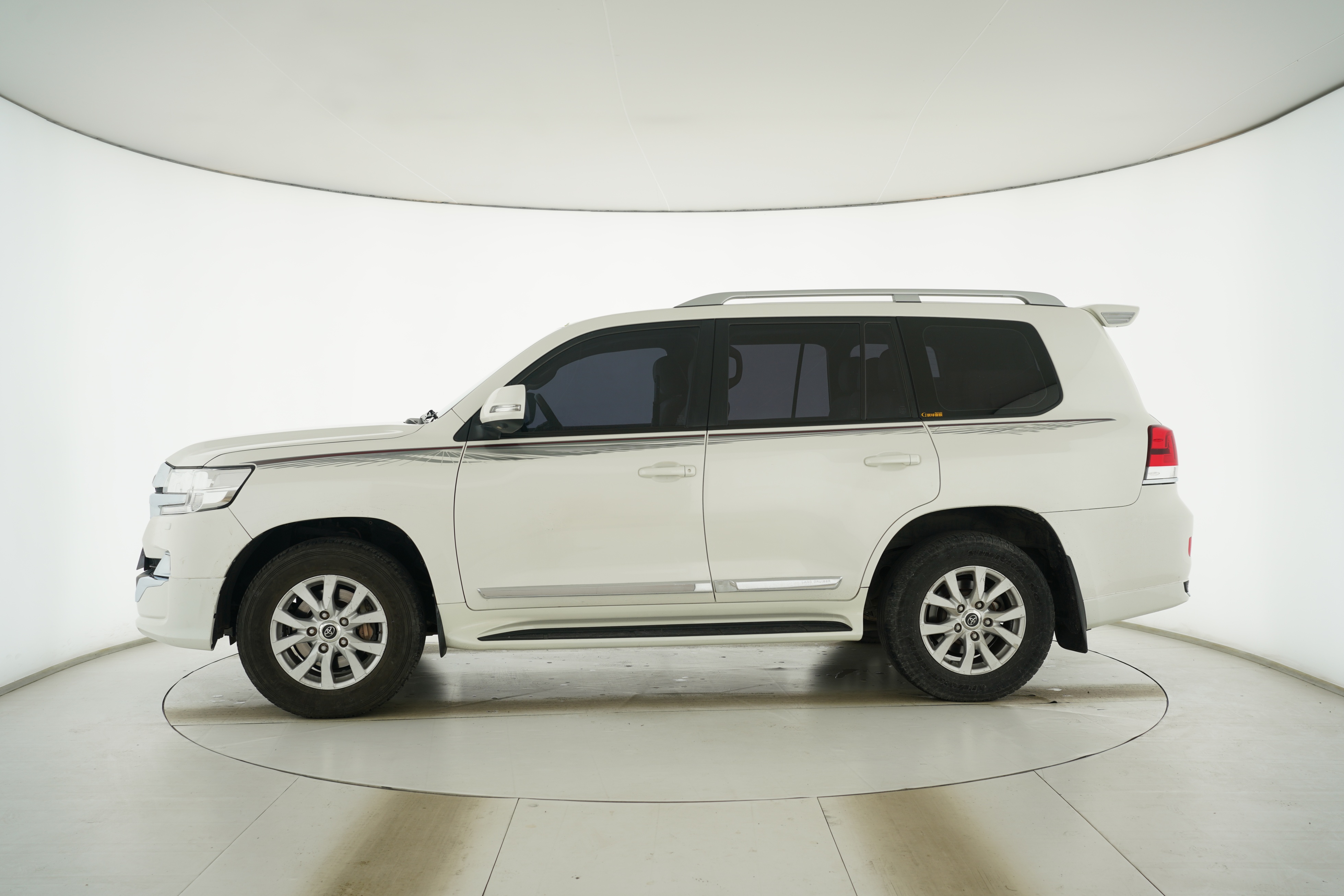 Toyota Land Cruiser (Imported) 2016 — фото 7