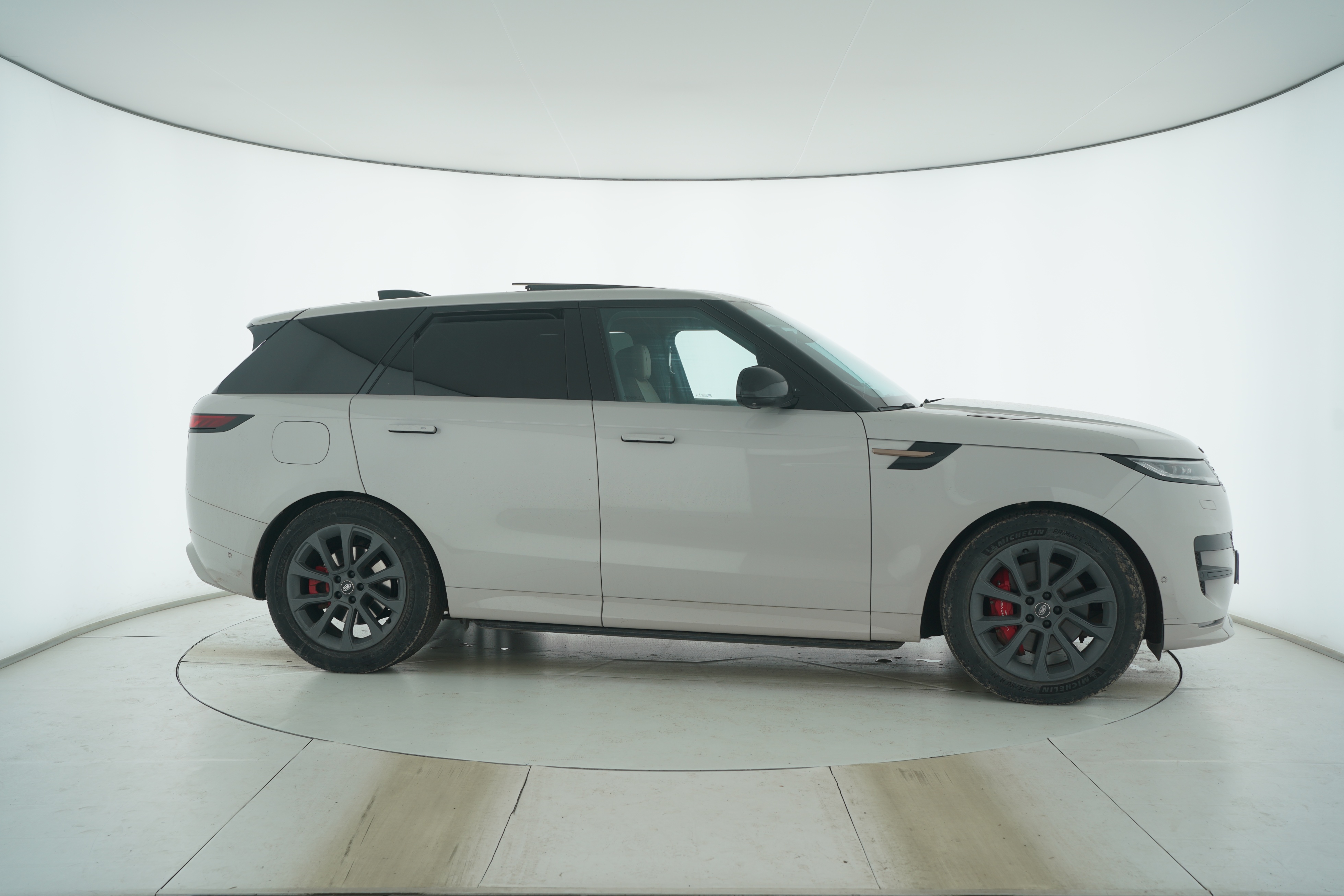 Land Rover Range Rover Sport 2023 — фото 8