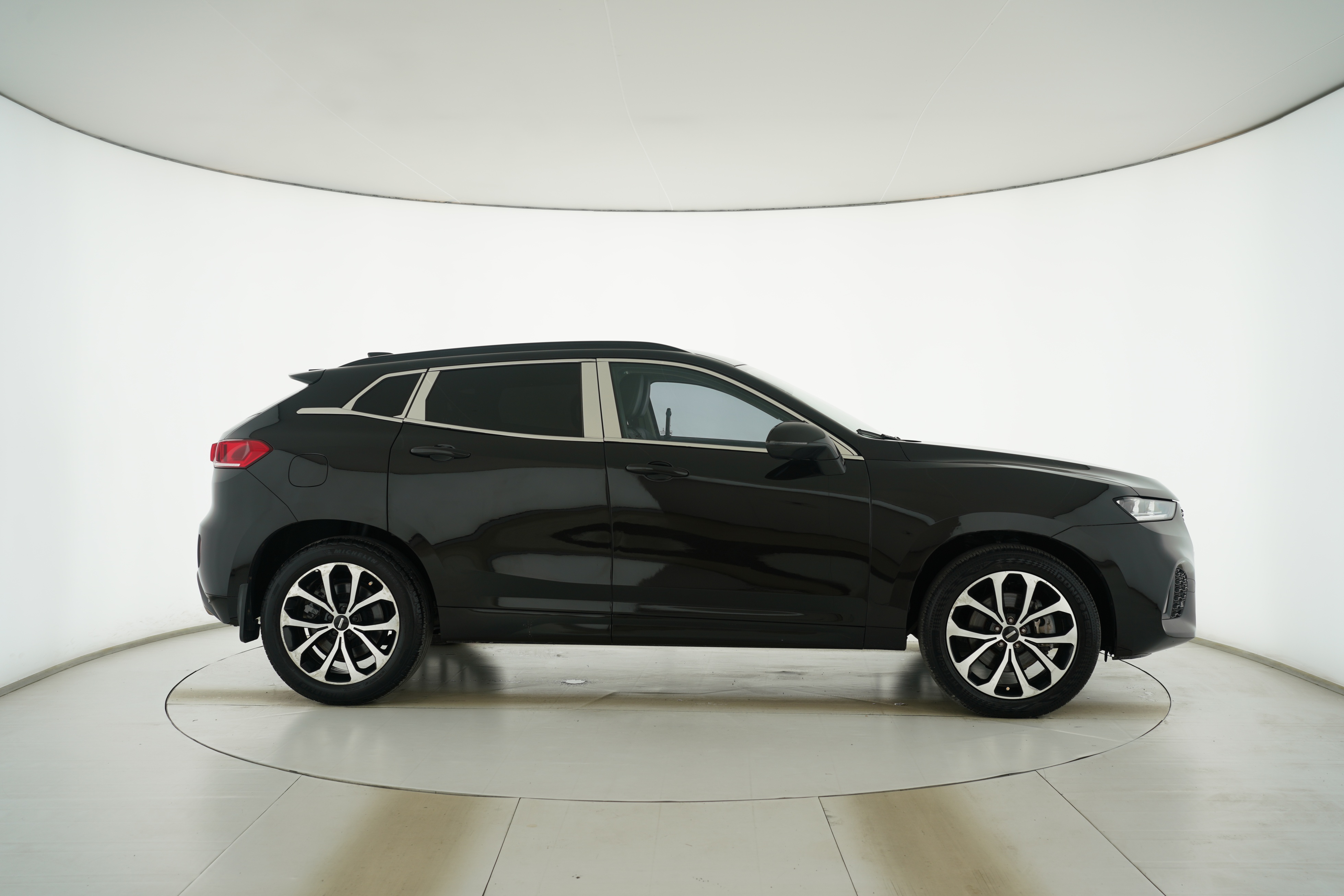 Wei brand Wey VV7 GT-PHEV 2019 — фото 8
