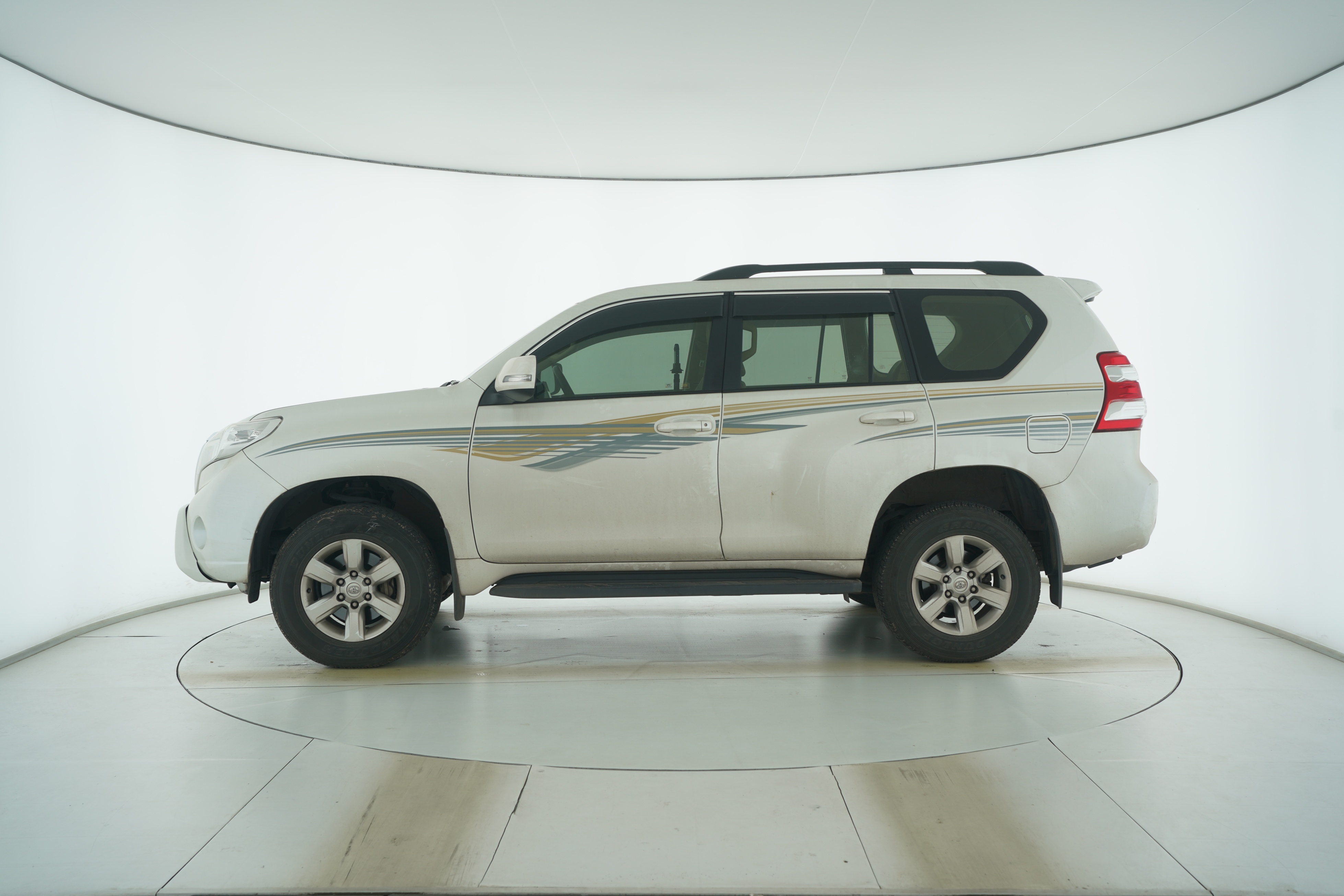 Toyota Prado 2016 — фото 7