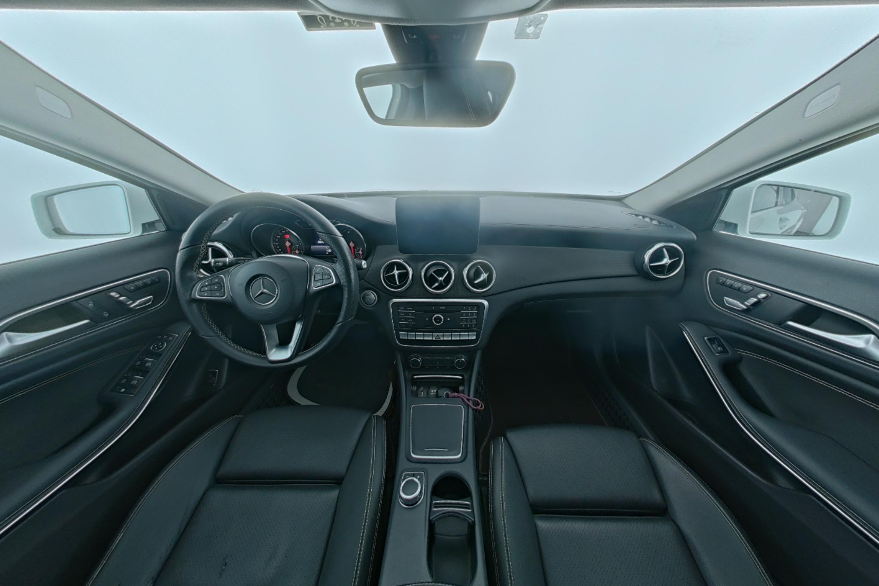 Mercedes Benz GLA 2017 — фото 9