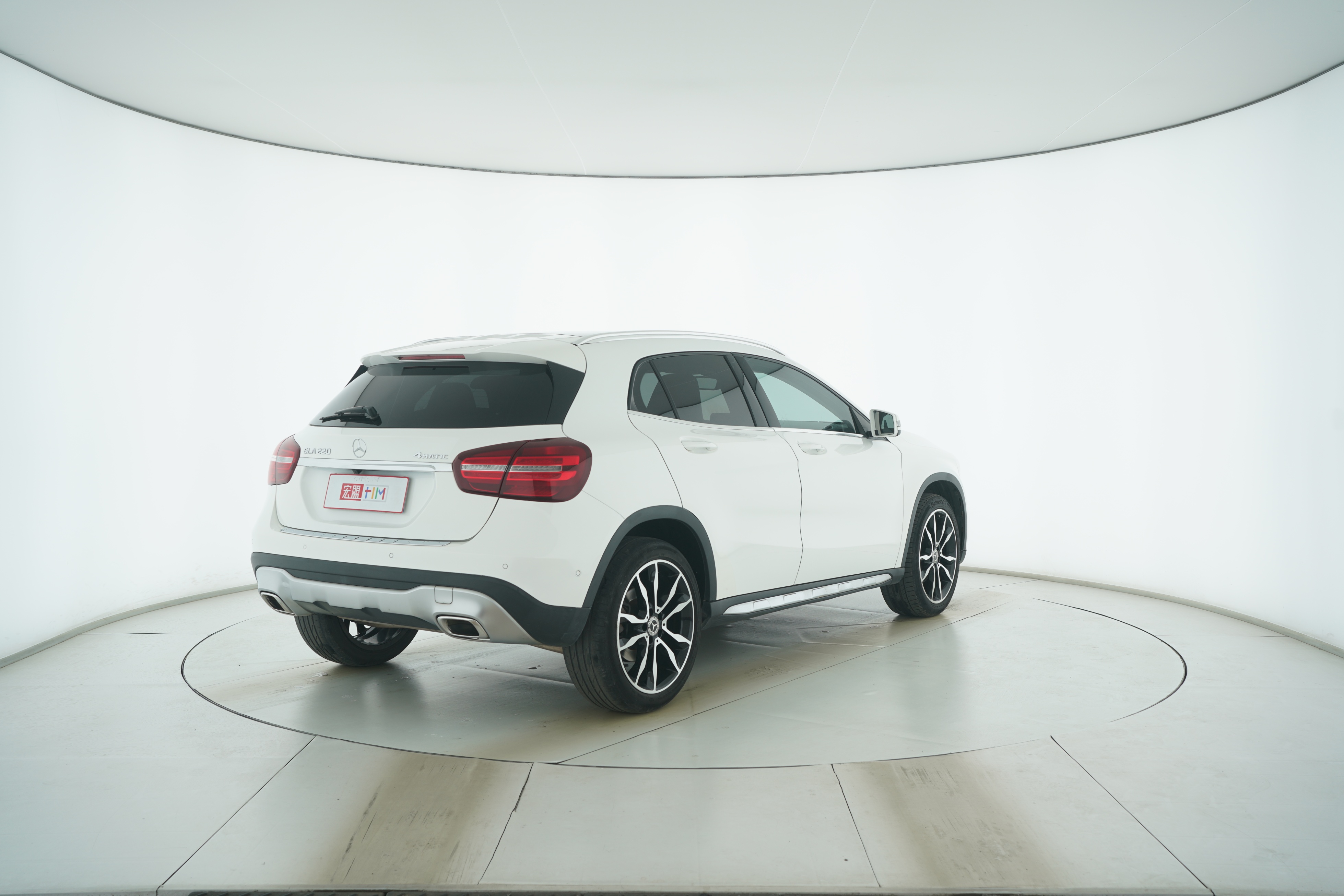 Mercedes Benz GLA 2017 — фото 4