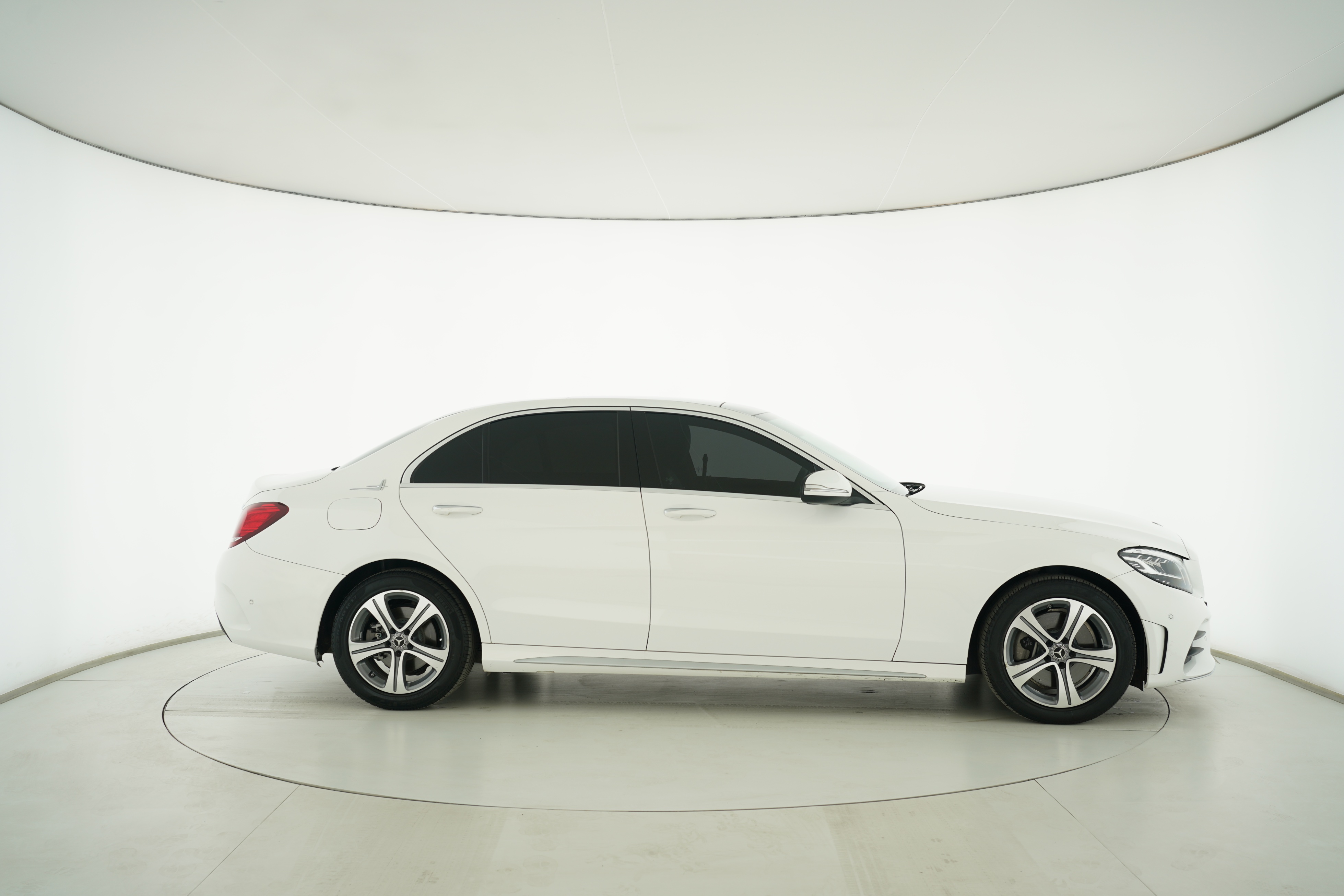Mercedes Benz C-Class 2020 — фото 8