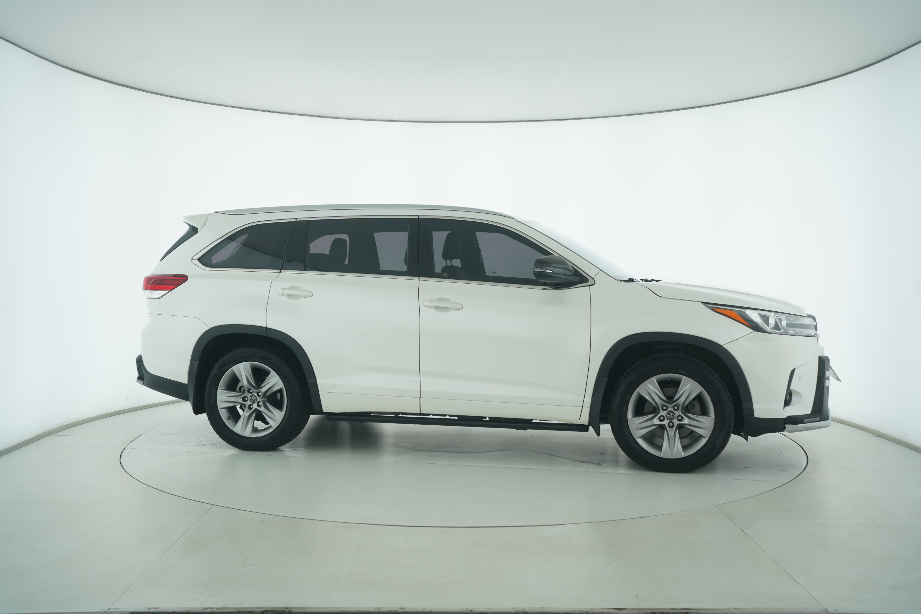 Toyota Highlander 2018 — фото 8
