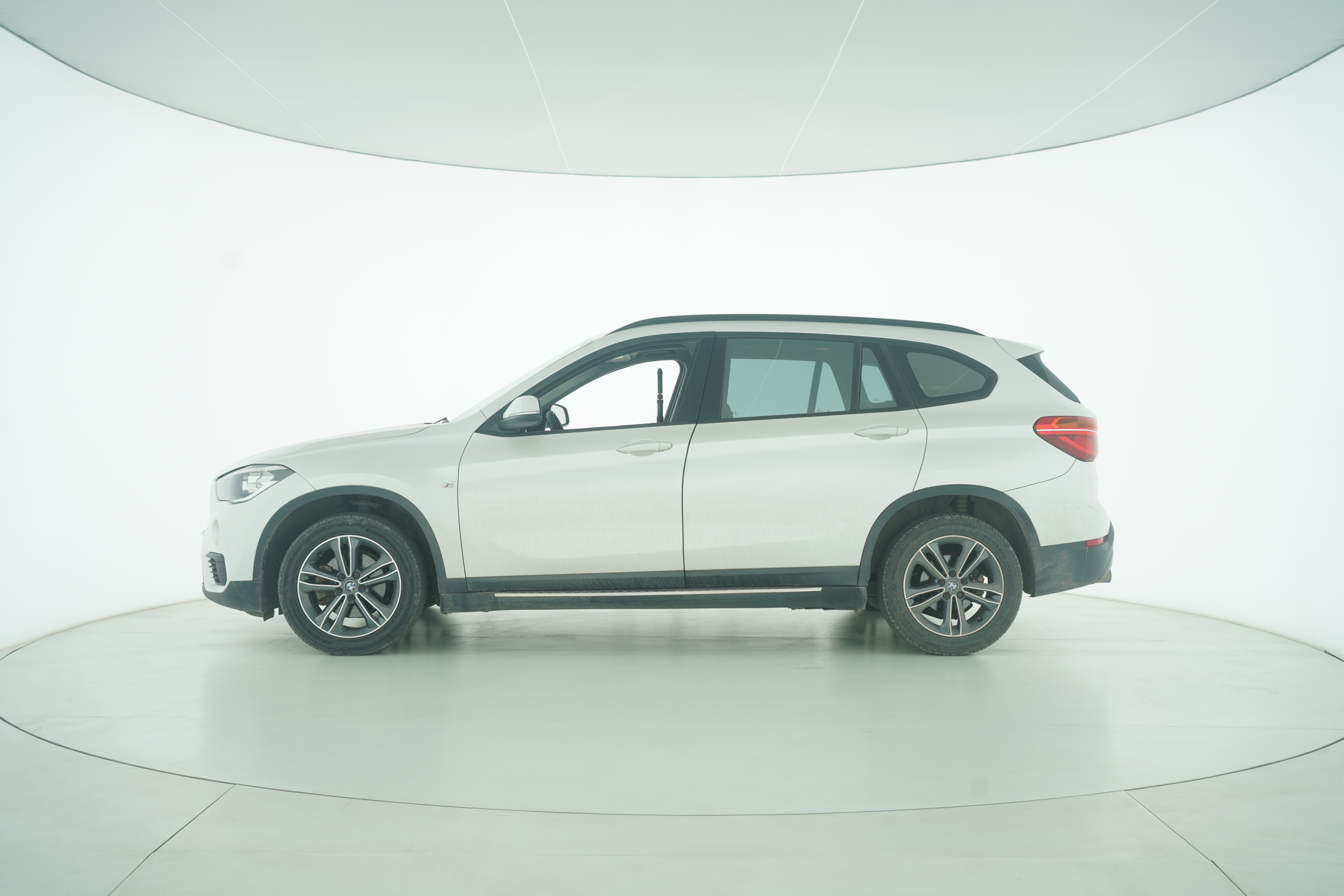 BMW X1 2016 — фото 7