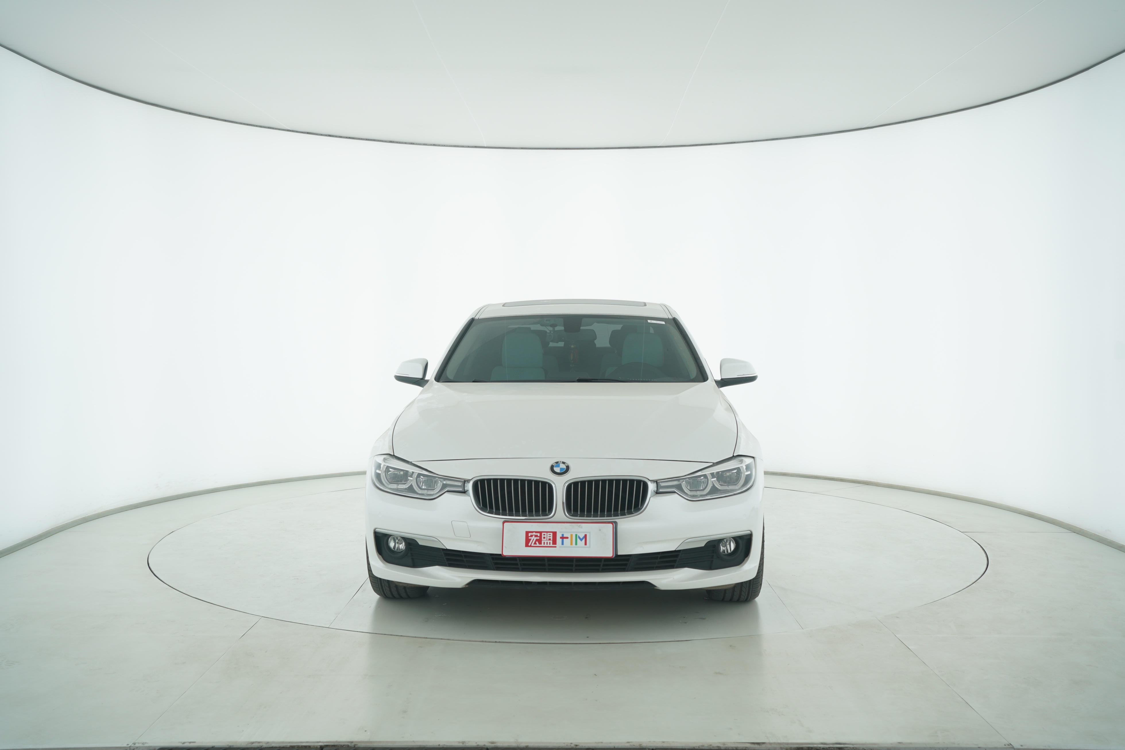 BMW 3 Series 2018 — фото 5