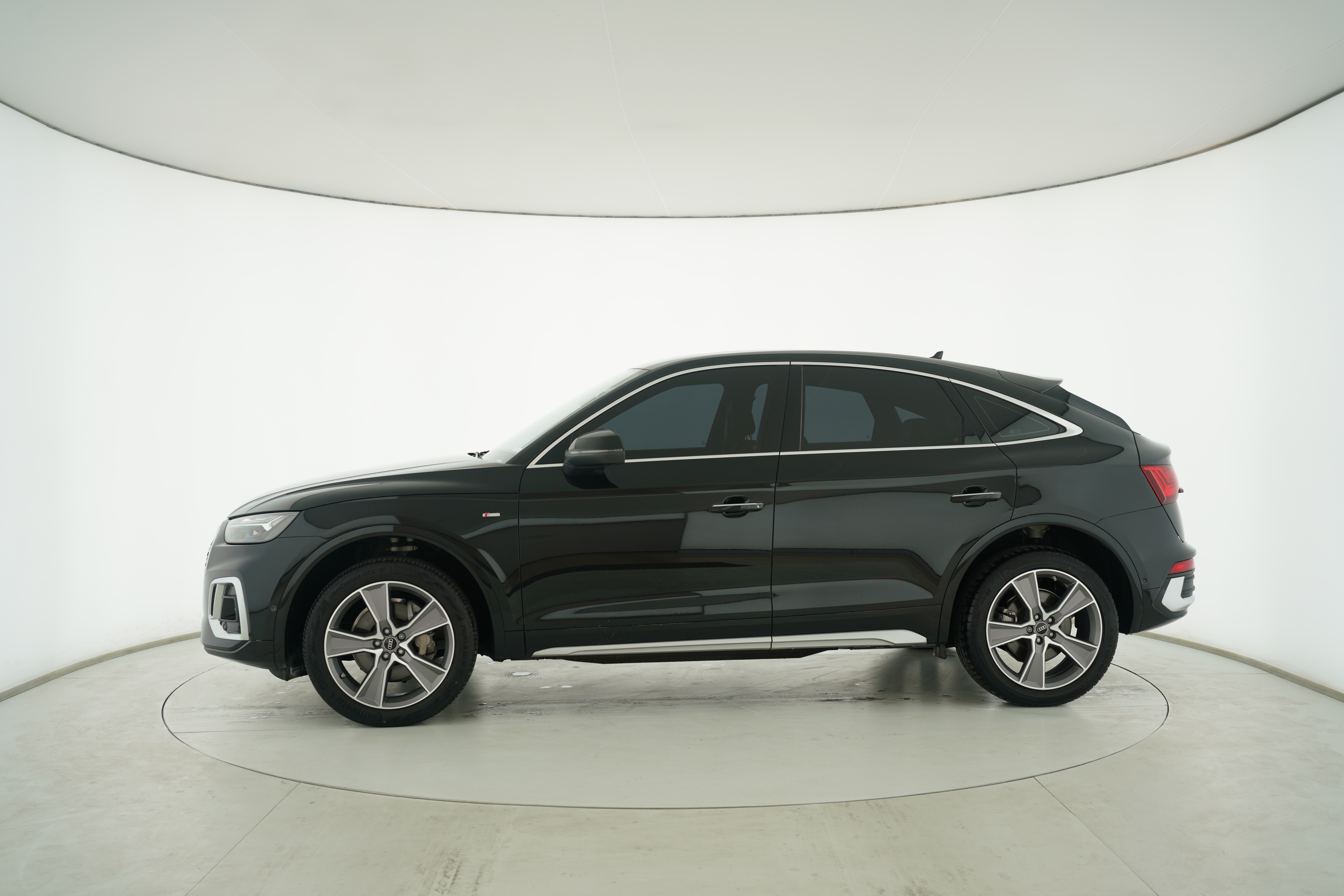 Audi Q5L Sportback 2021 — фото 7