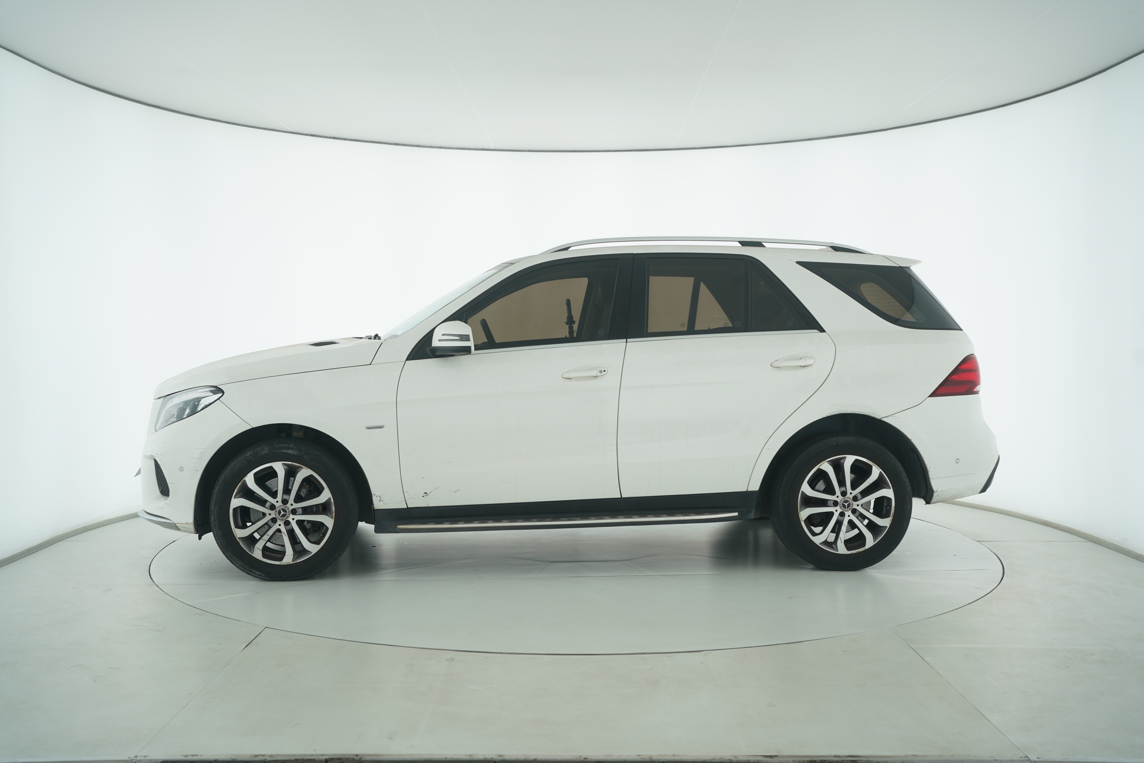 Mercedes Benz GLE 2018 — фото 7