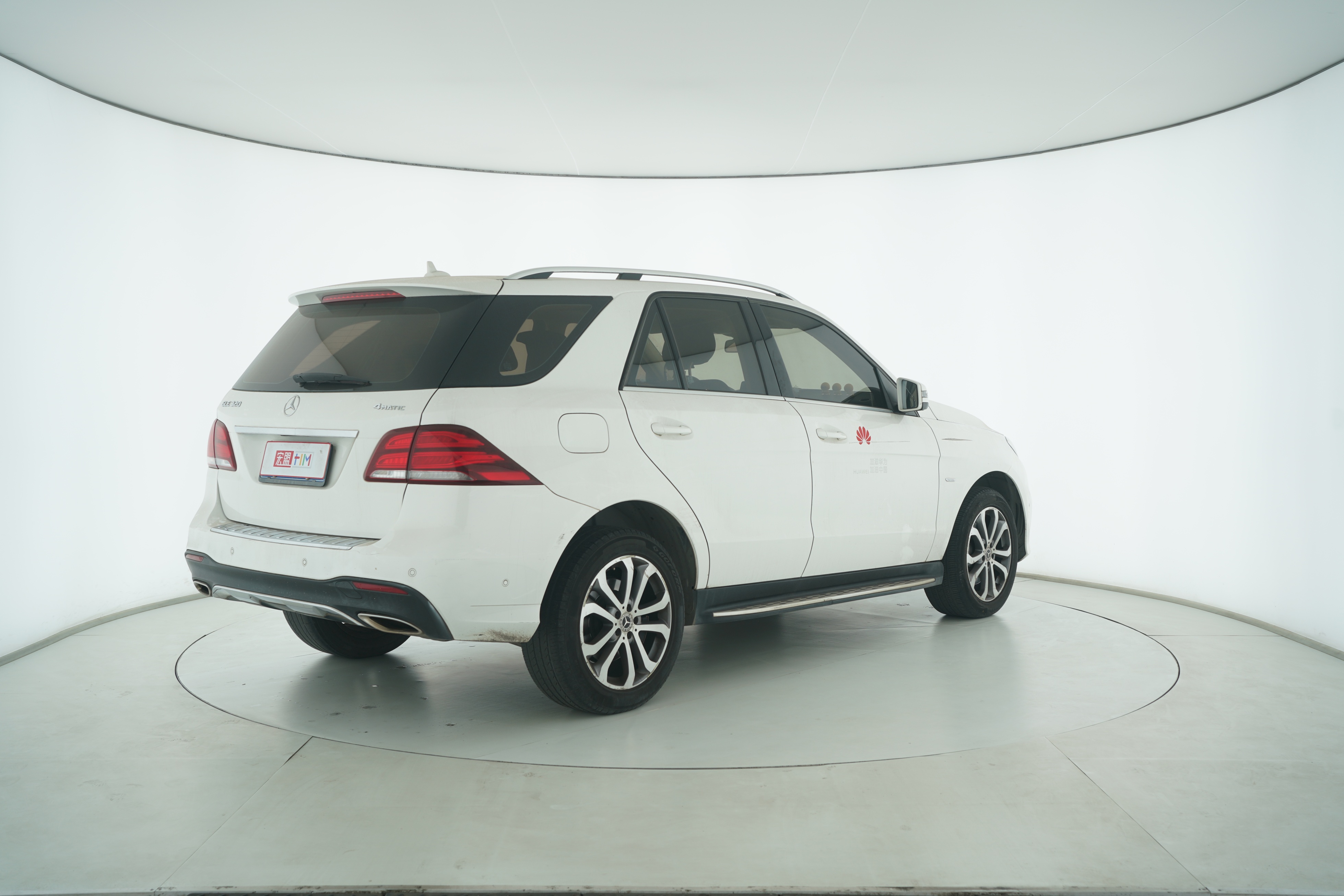 Mercedes Benz GLE 2018 — фото 4