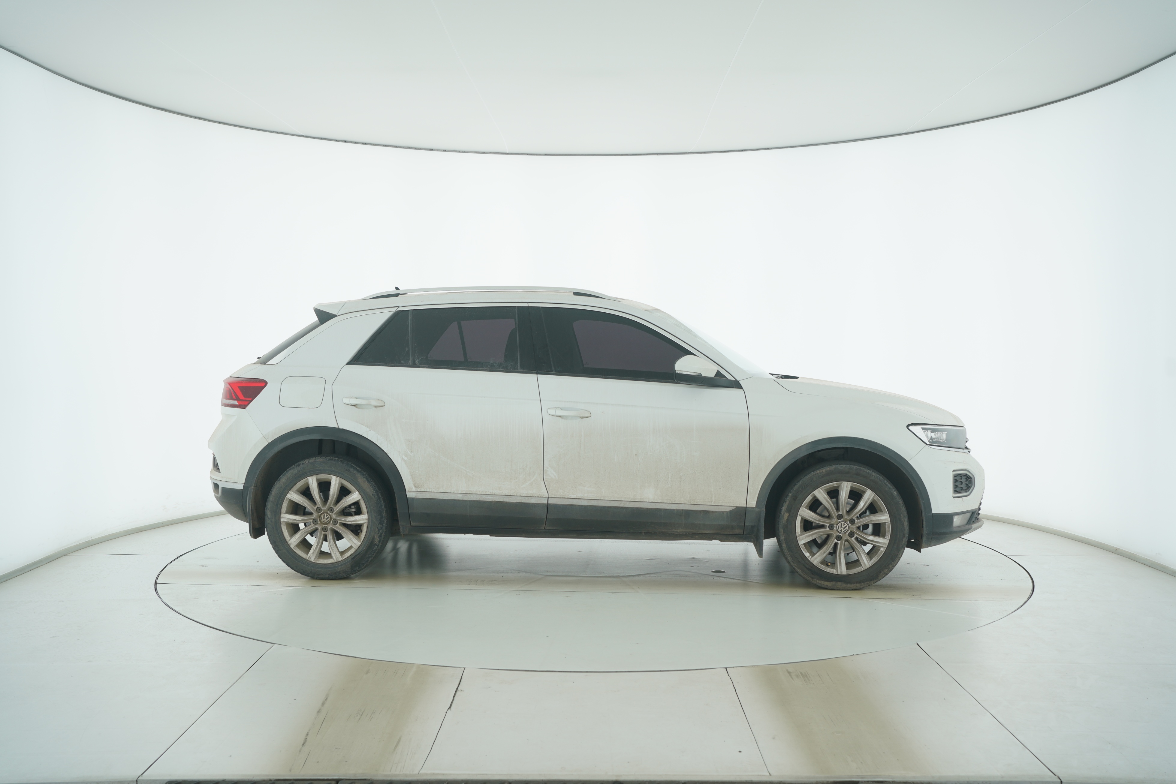 Volkswagen T-ROC 2018 — фото 8