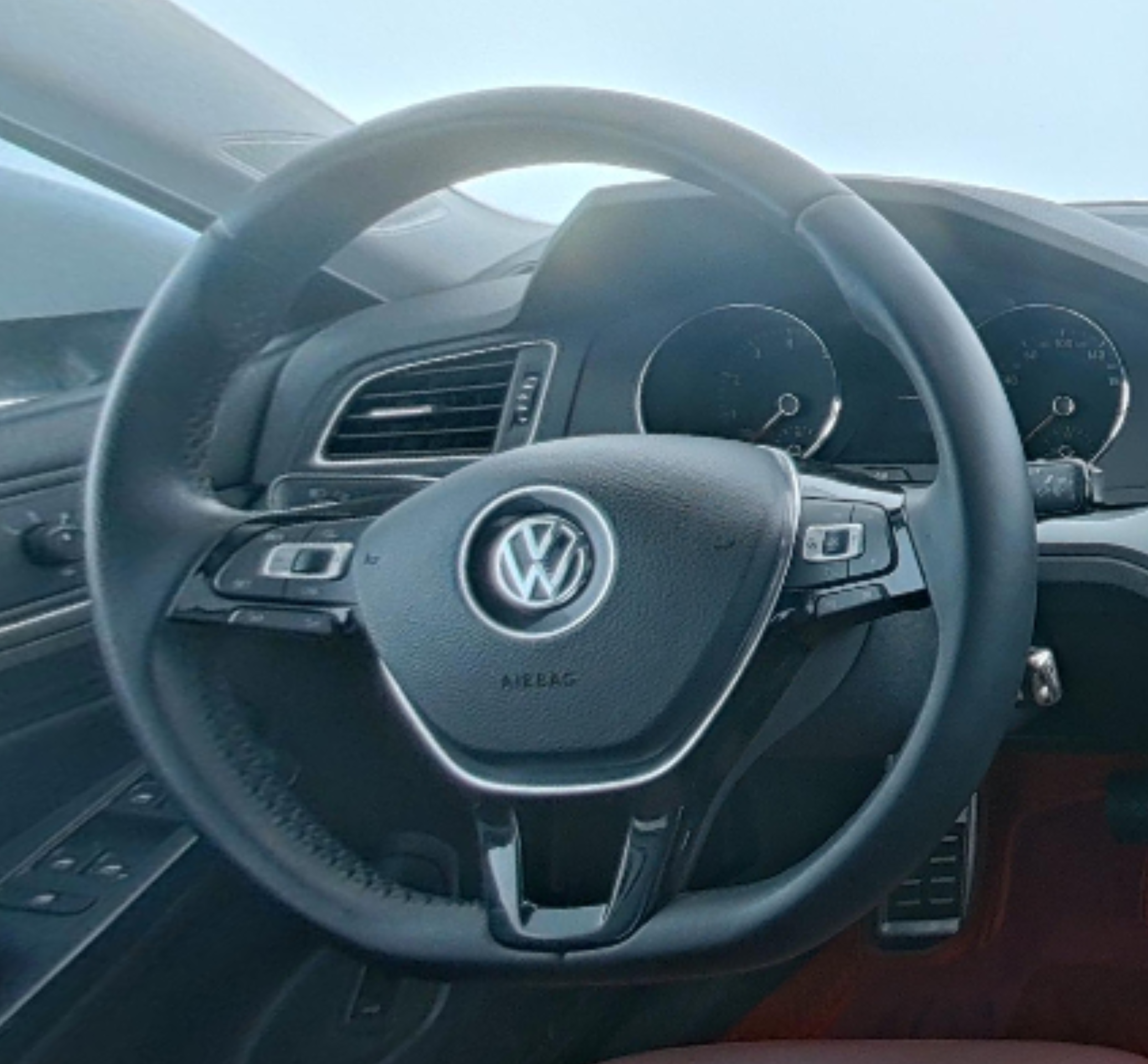 Volkswagen Lingdu 2017 — фото 10