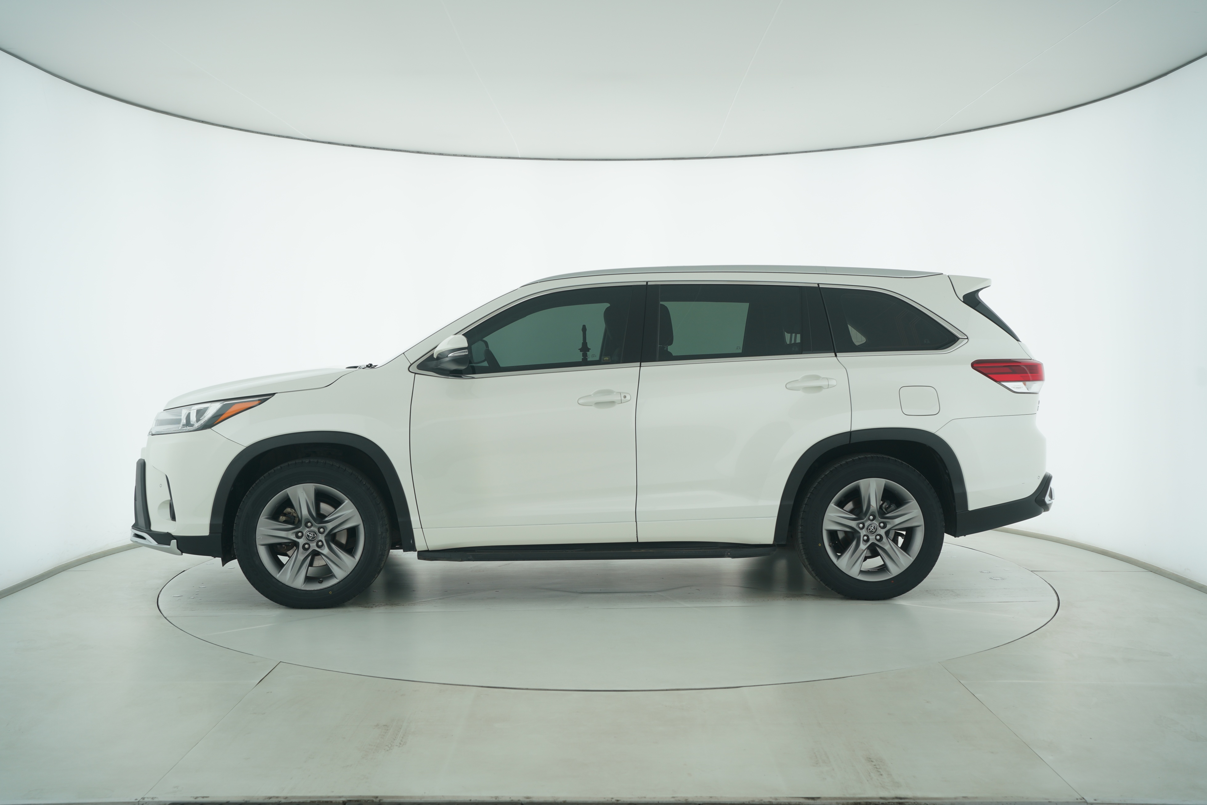 Toyota Highlander 2018 — фото 7