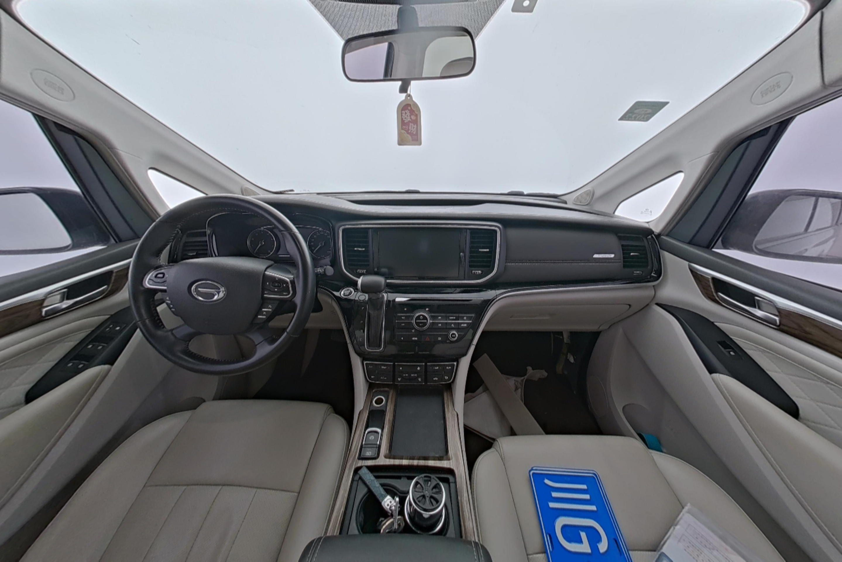 Gac Trumpchi Trumpchi M8 2018 — фото 9