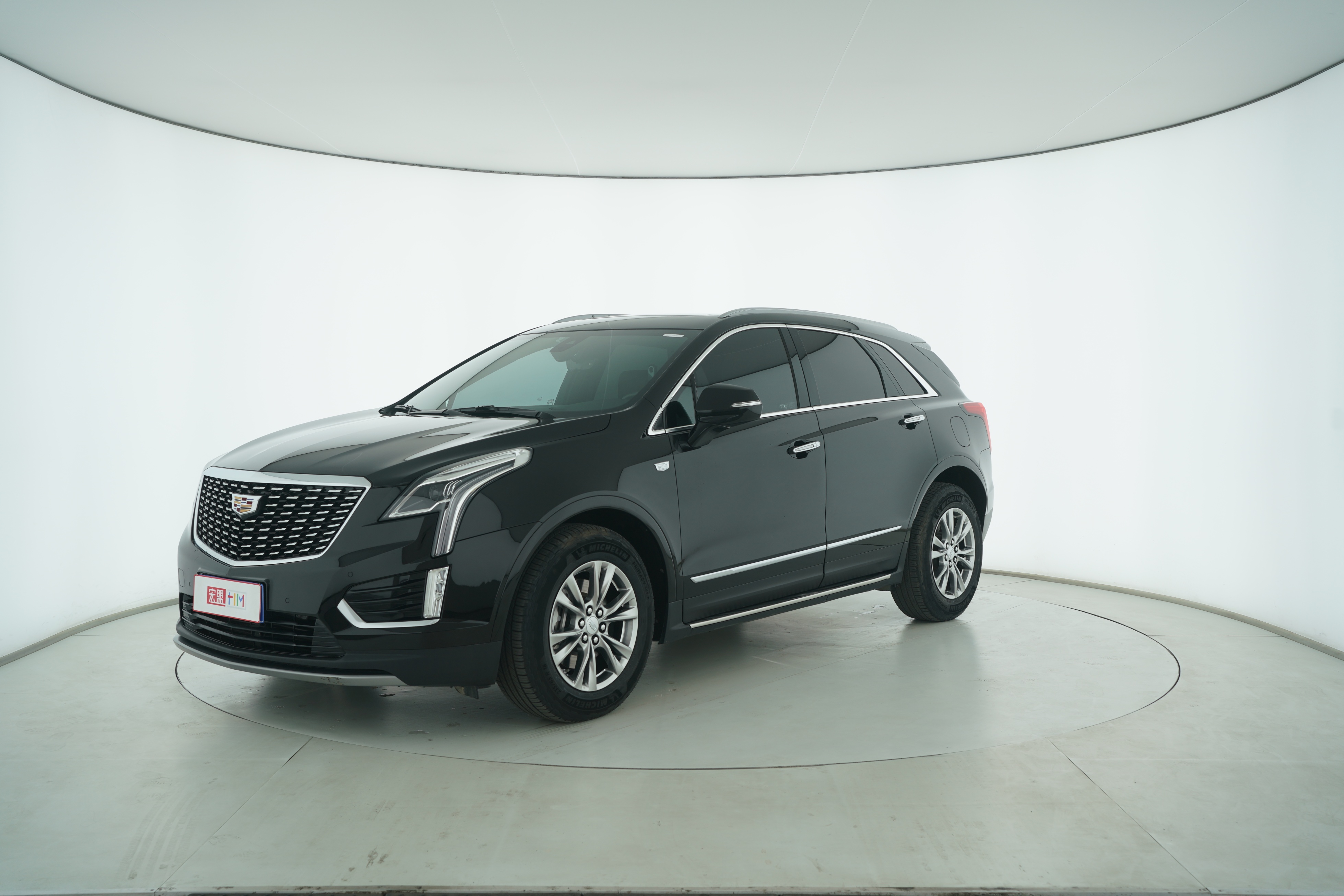 Cadillac XT5 2020 — фото 1
