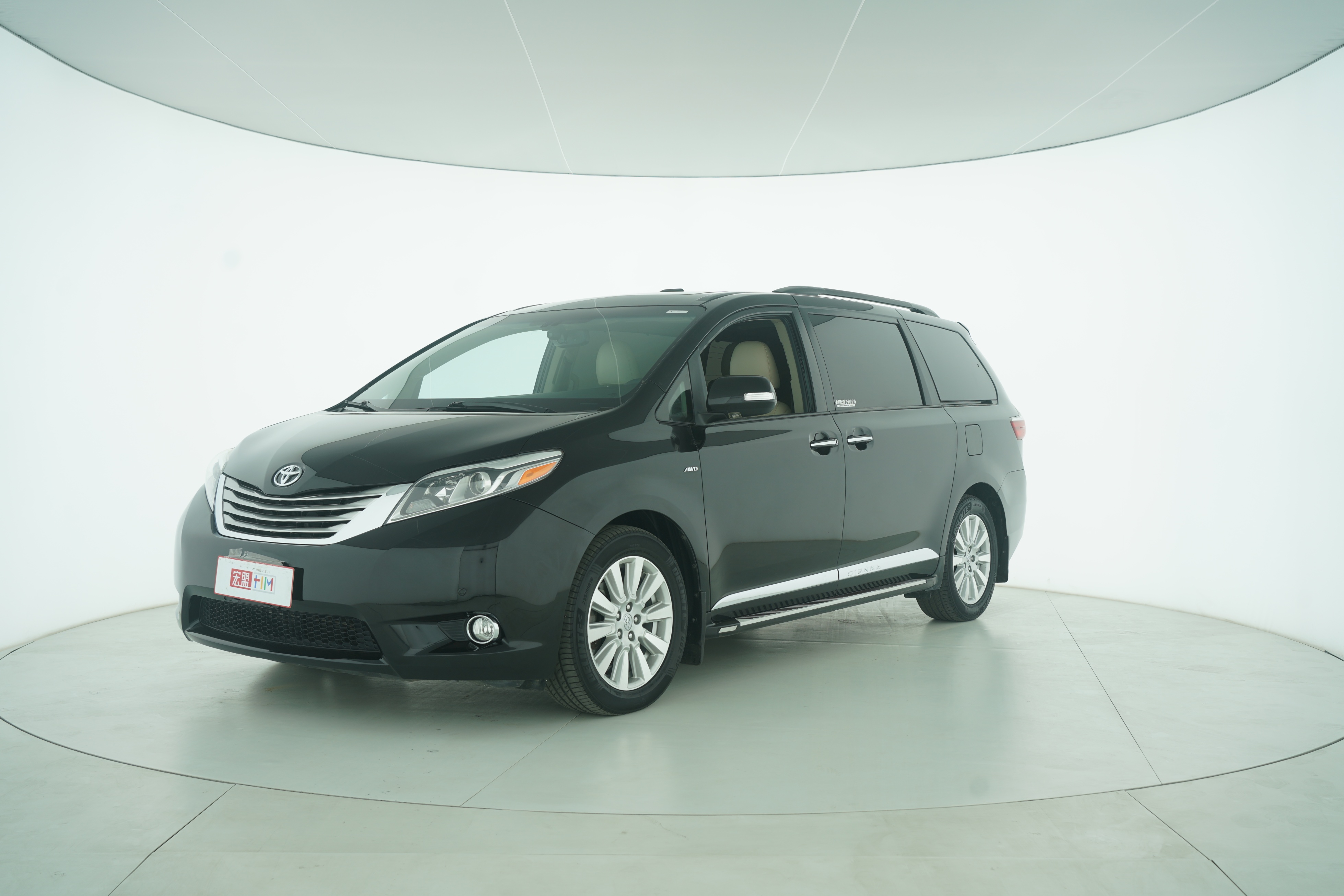 Toyota Sienna 2015 — фото 1