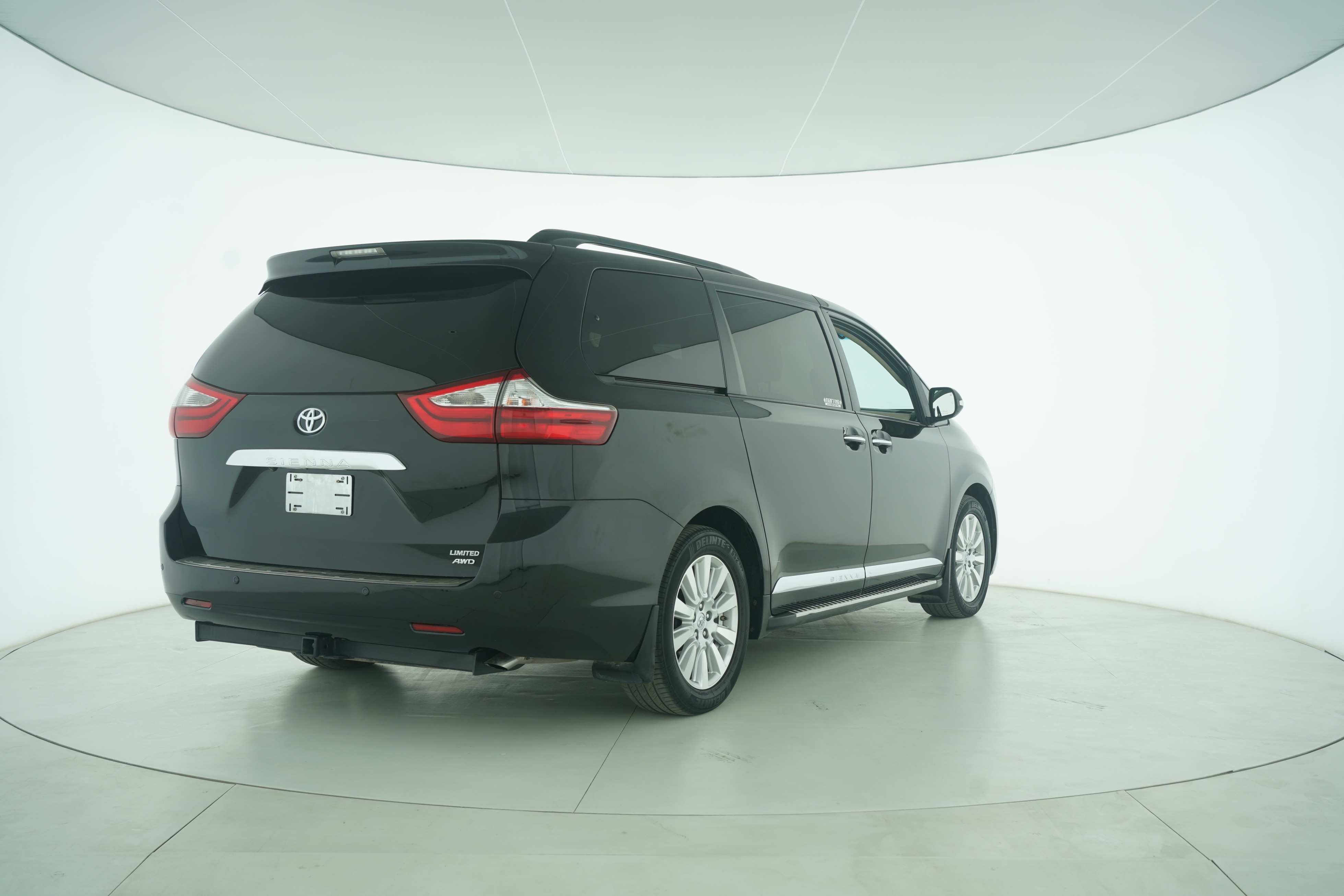 Toyota Sienna 2015 — фото 4