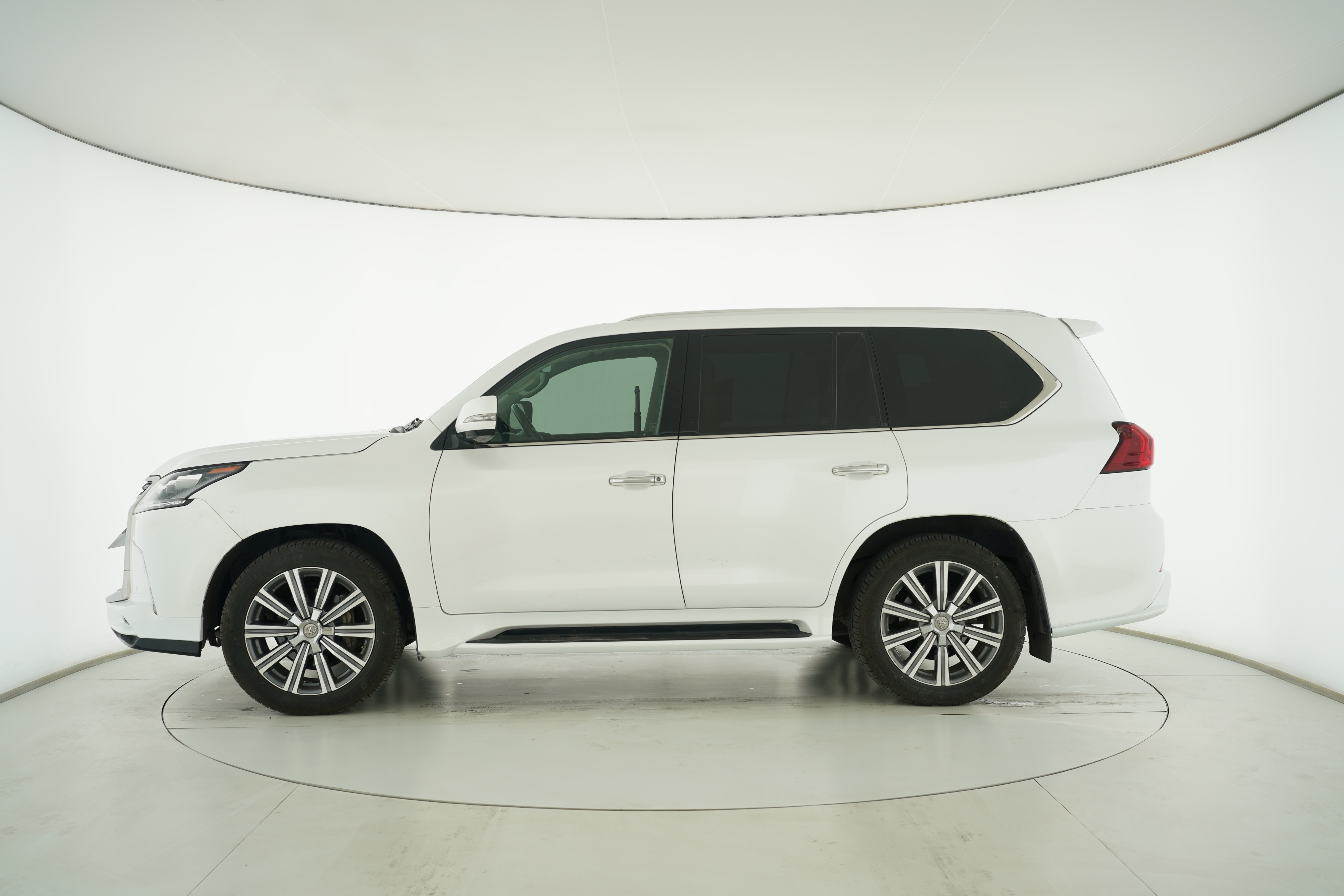 Lexus LX 2015 — фото 7