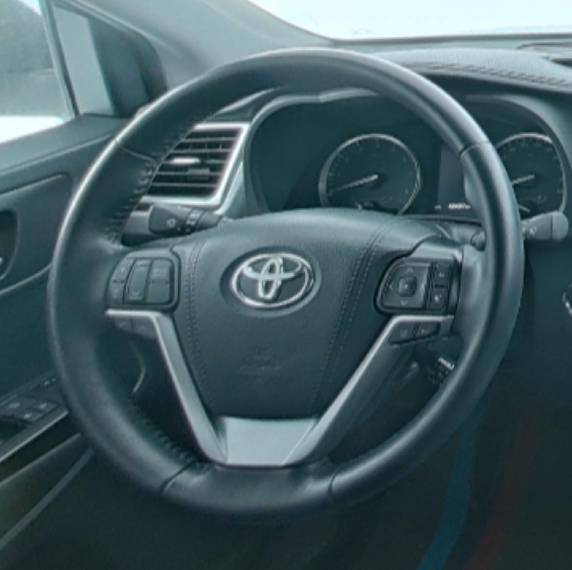 Toyota Highlander 2021 — фото 10